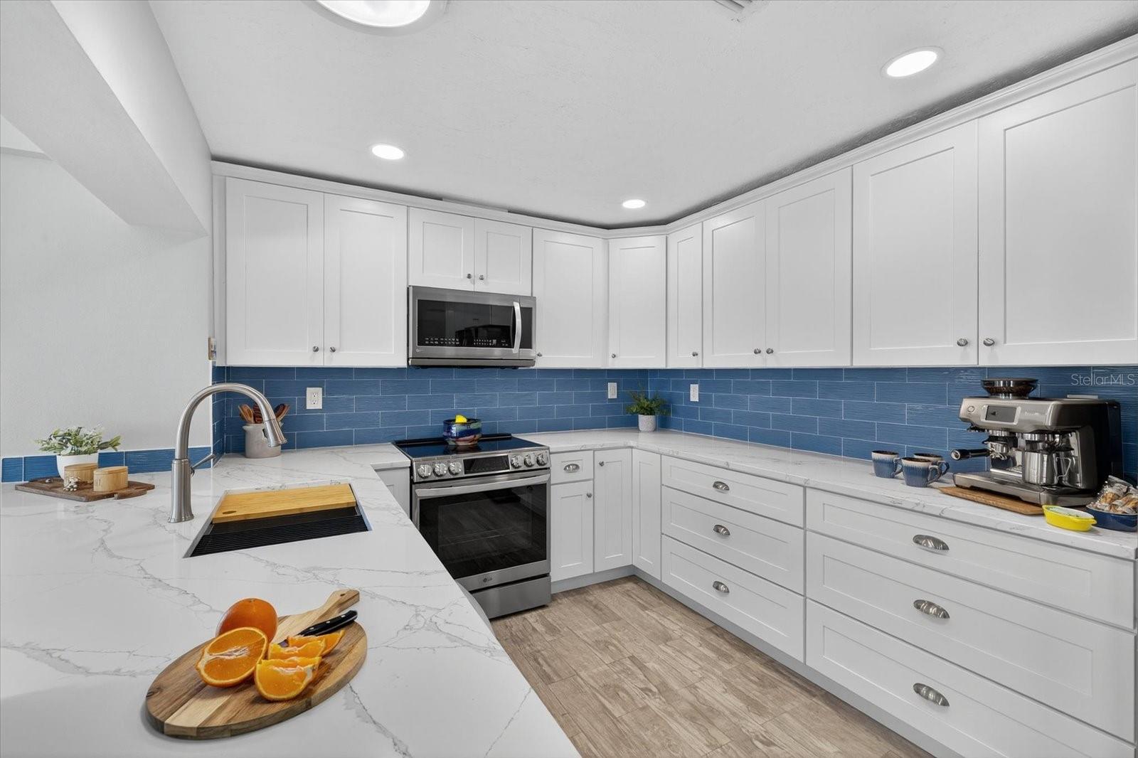 FLOR A MAR - Residential