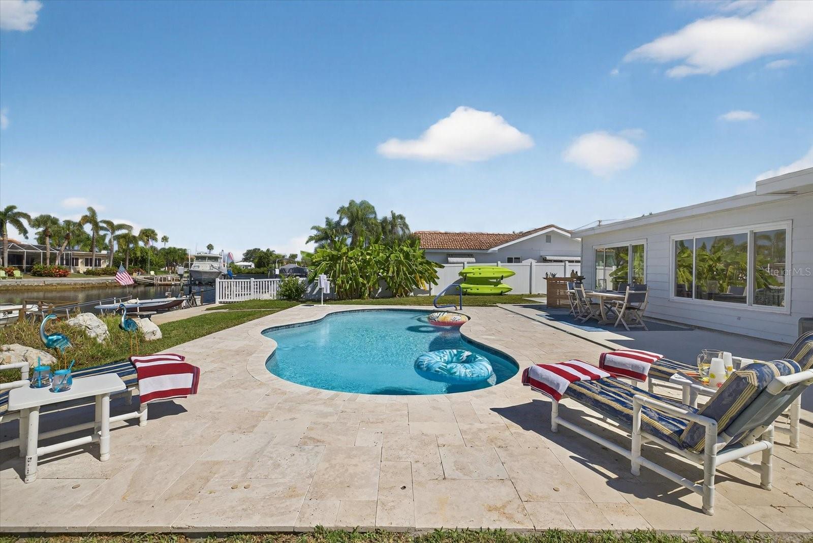 FLOR A MAR - Residential