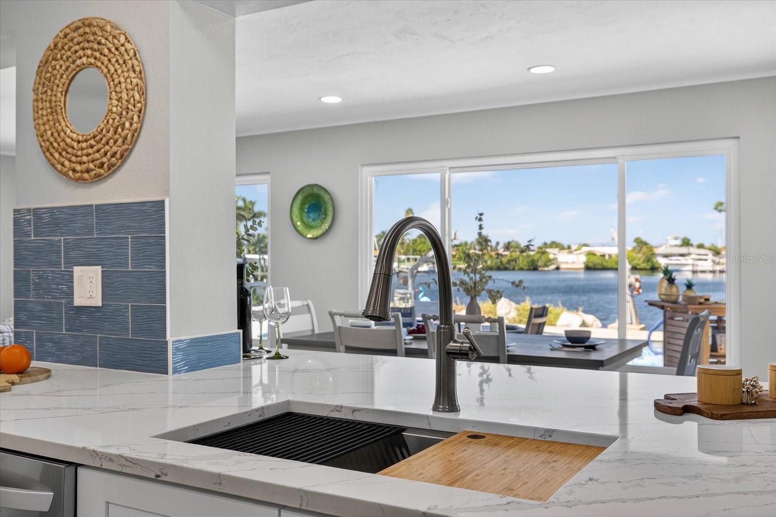 FLOR A MAR - Residential