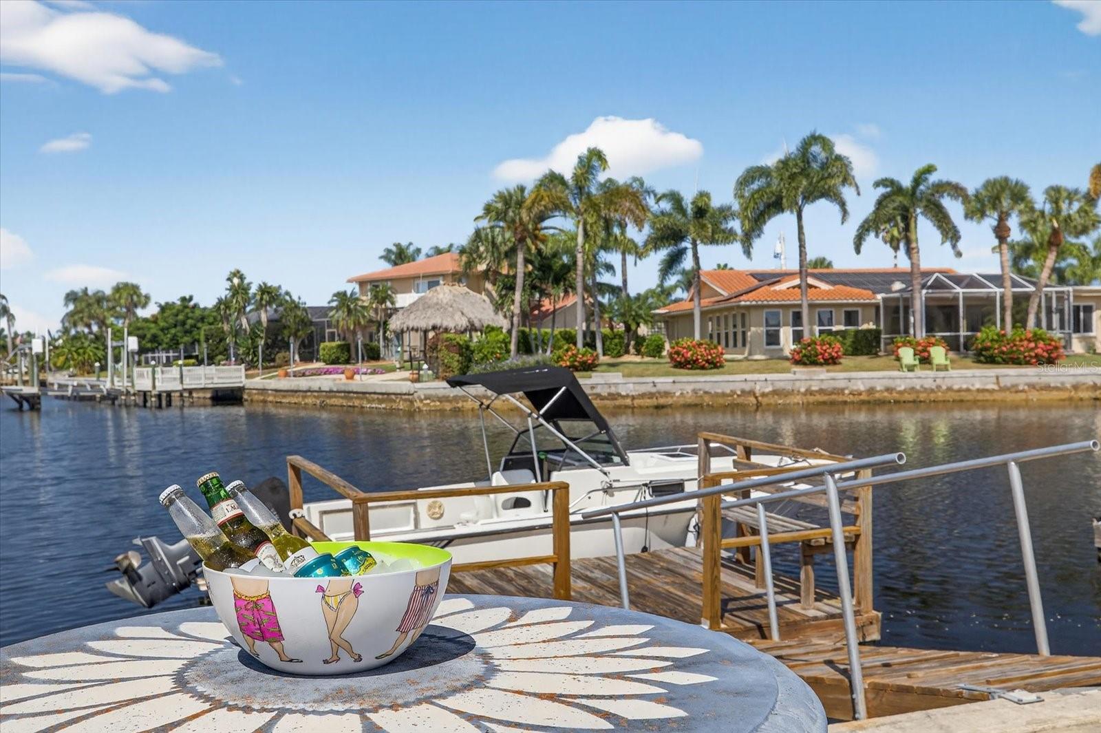 FLOR A MAR - Residential