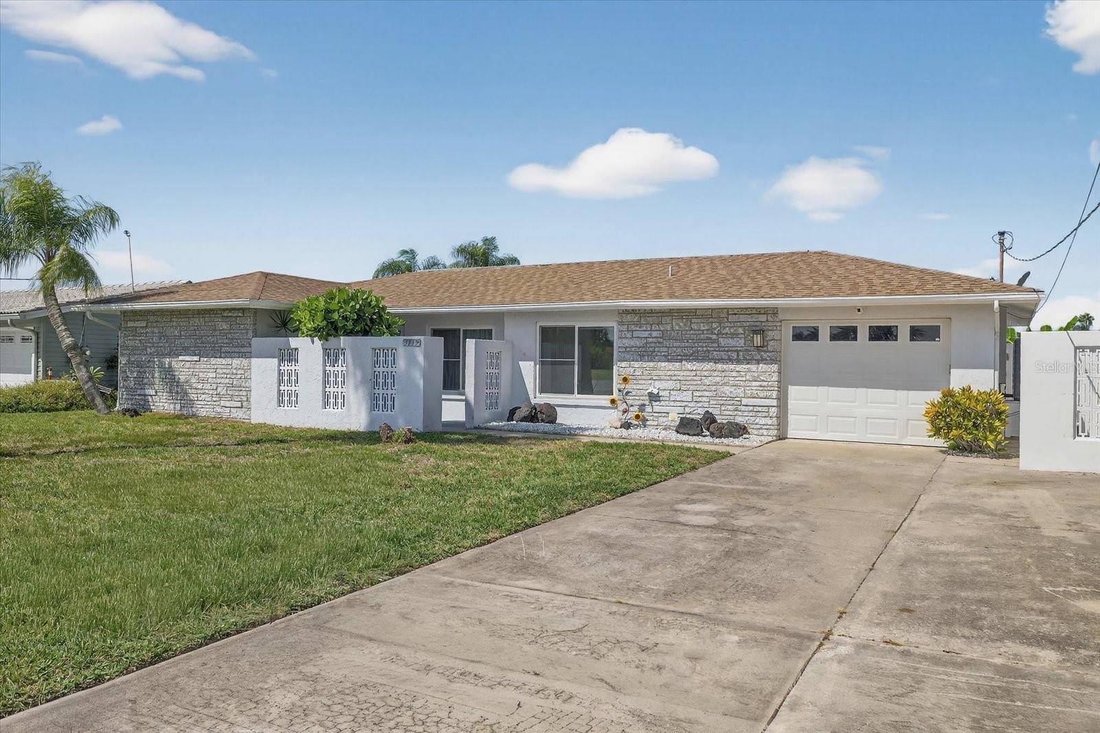 FLOR A MAR - Residential