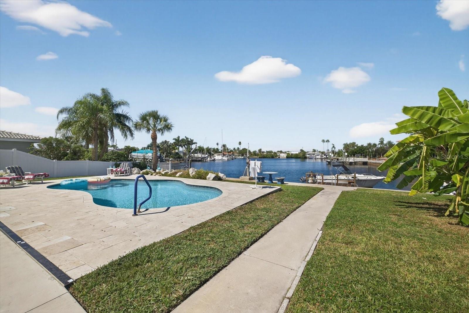 FLOR A MAR - Residential