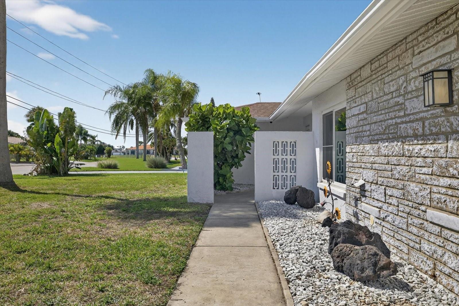FLOR A MAR - Residential
