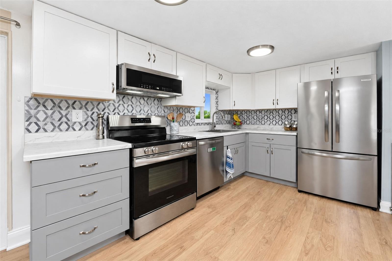 7333 VARLEY CIRCLE, PORT CHARLOTTE, FL, 33981 3 7333 VARLEY CIRCLE