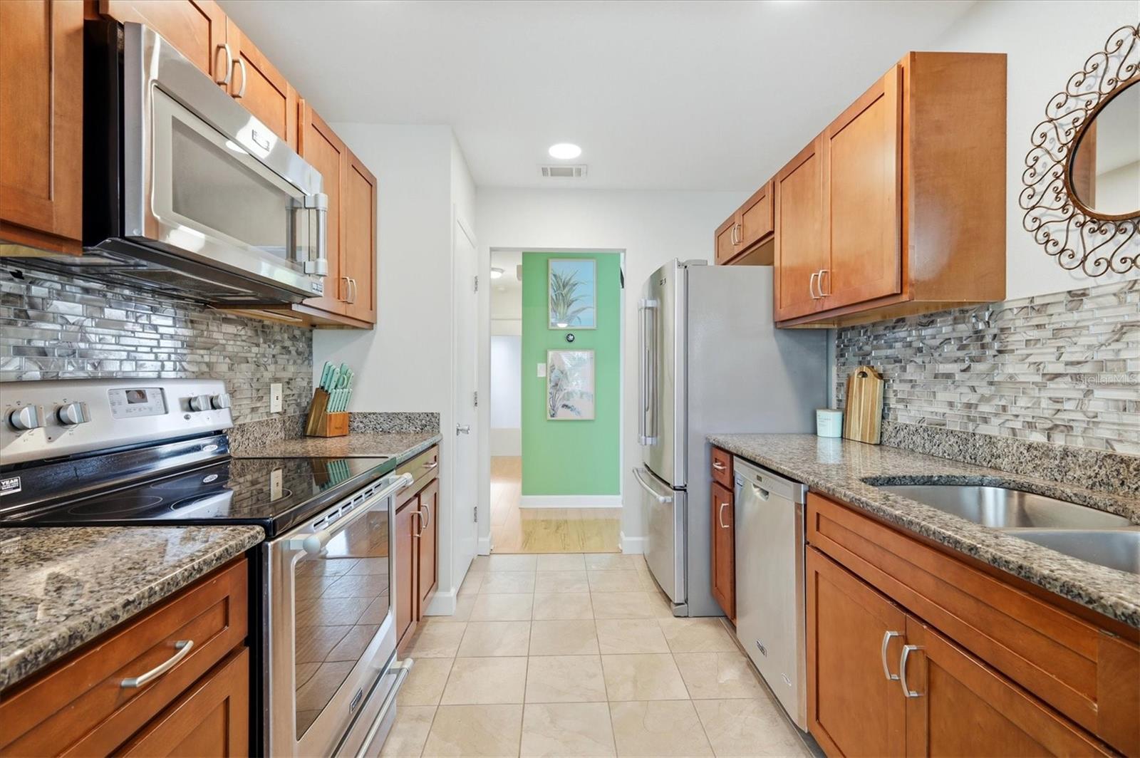 GULF GATE - Residential