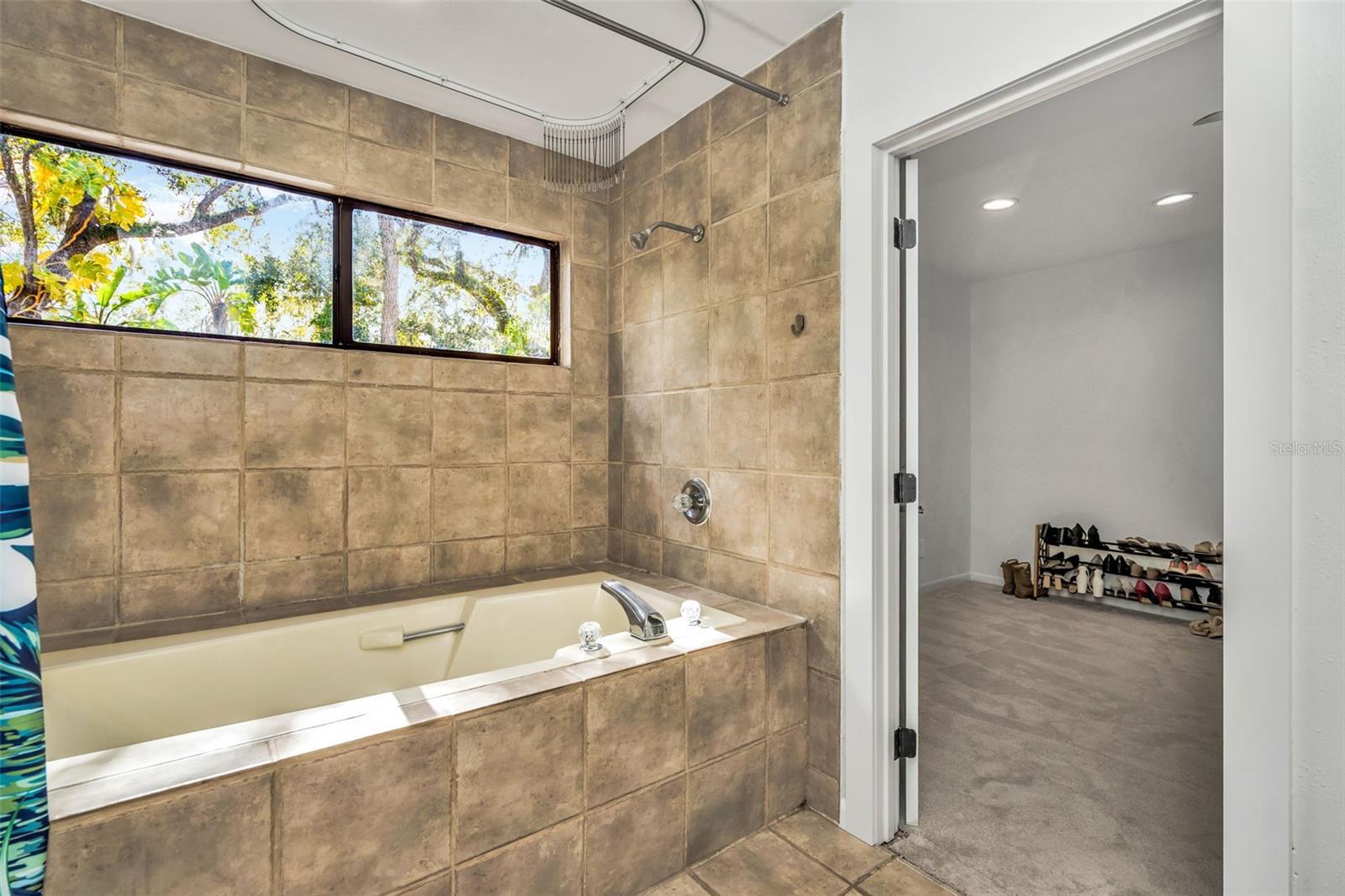 TWIN BRANCH ACRES UNIT FIVE - Residential