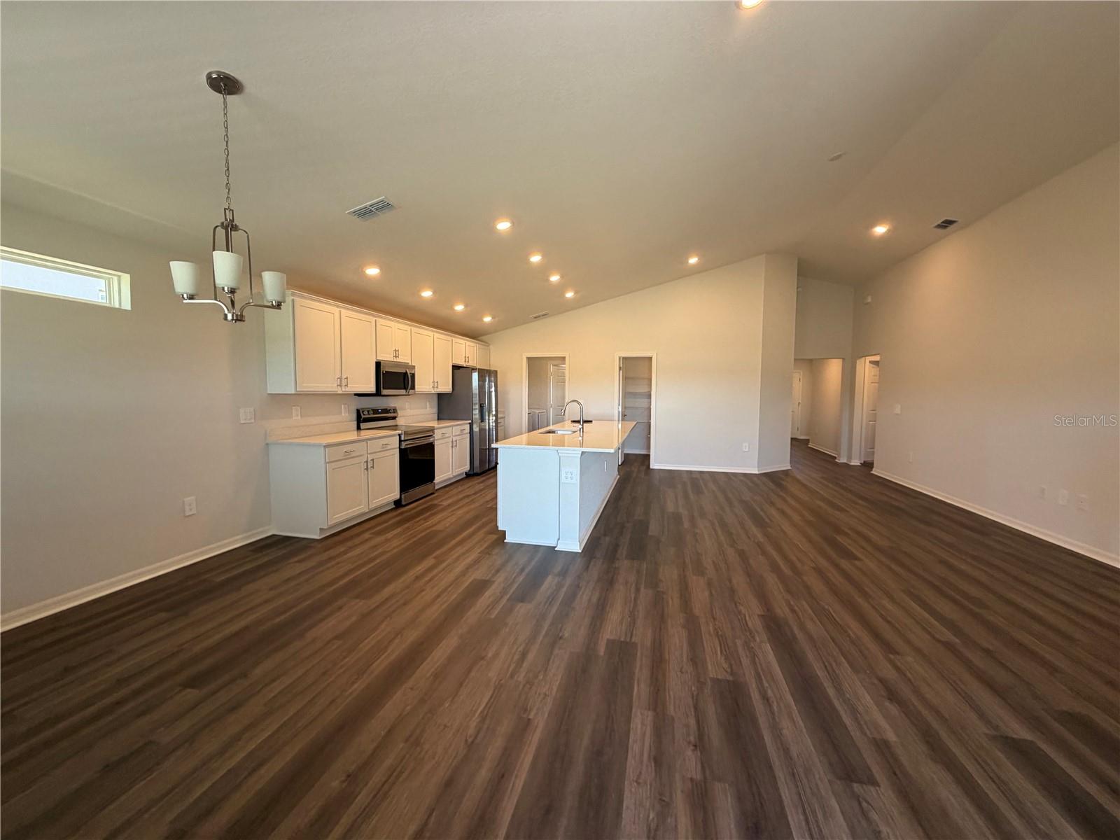 GENEVA LANDINGS - Residential Lease