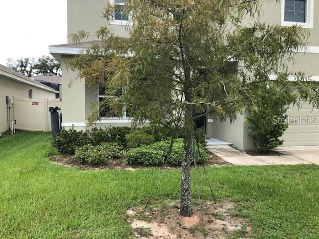 Photo of 9918 Warm Stone Street, Thonotosassa, FL 33592 (MLS # TB8432537)