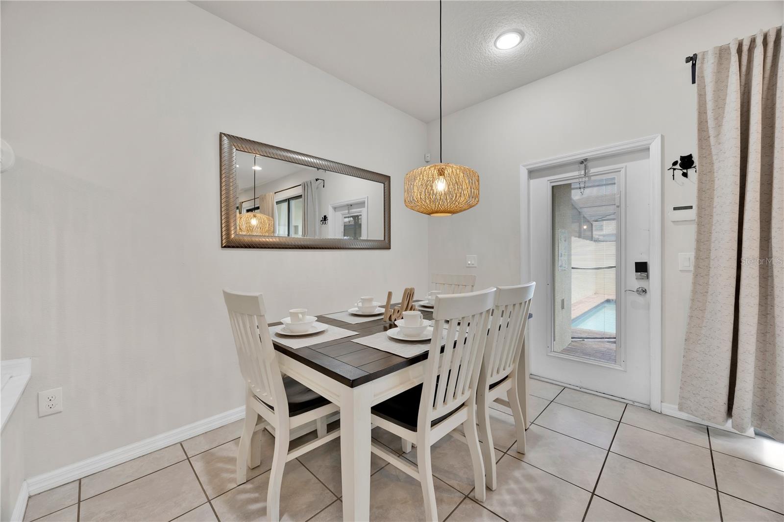 WINDSOR AT WESTSIDE PH 1 - Residential