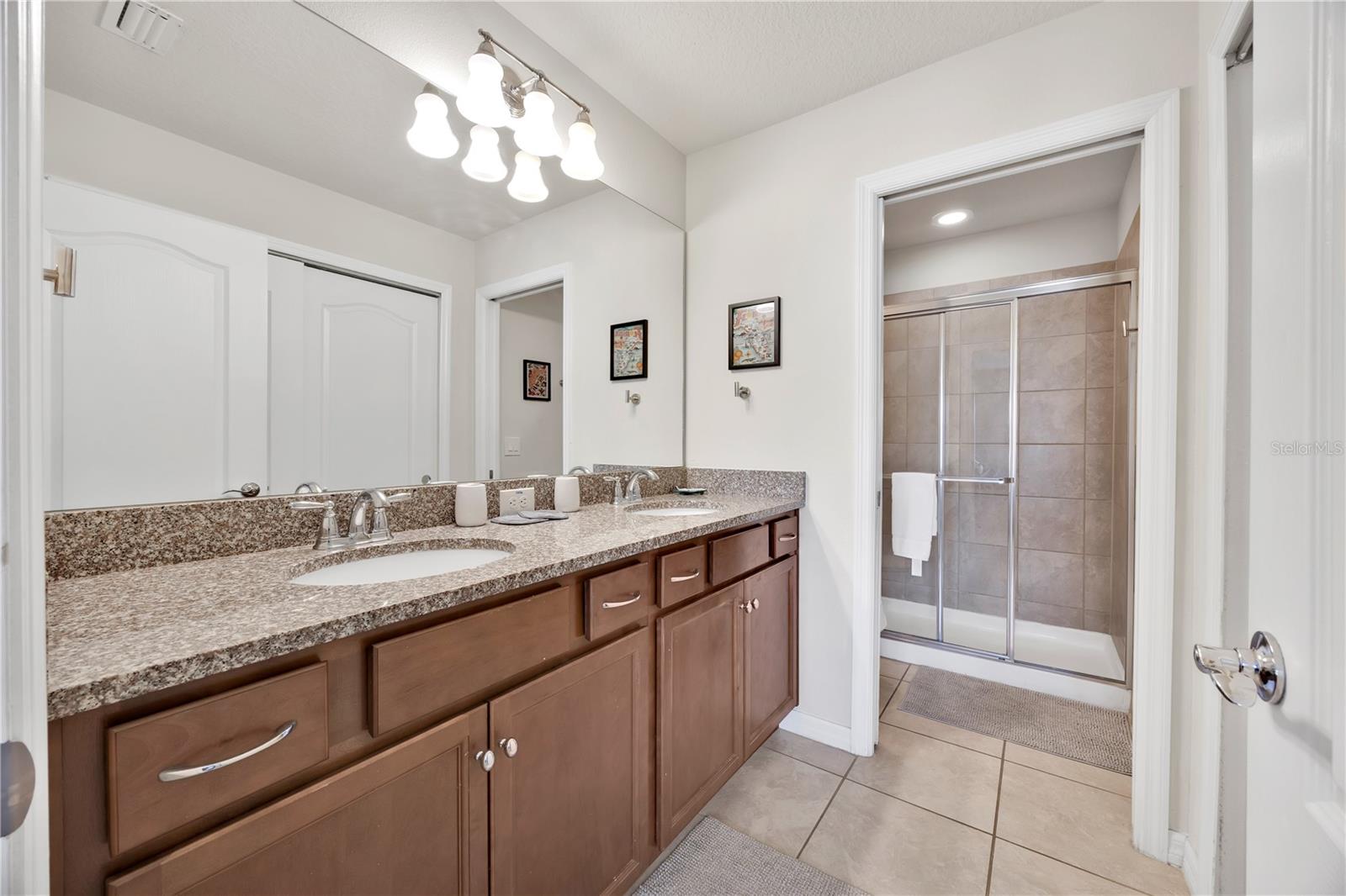 WINDSOR AT WESTSIDE PH 1 - Residential