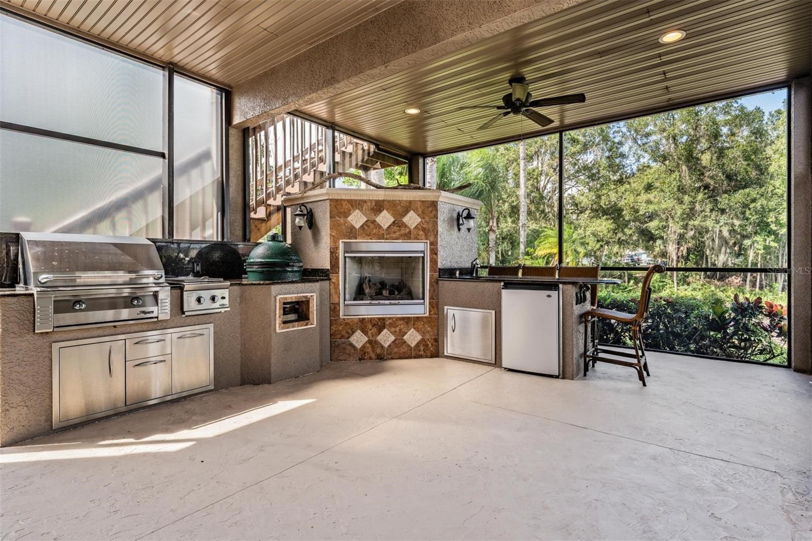 LAKE PADGETT ESTATES - Residential