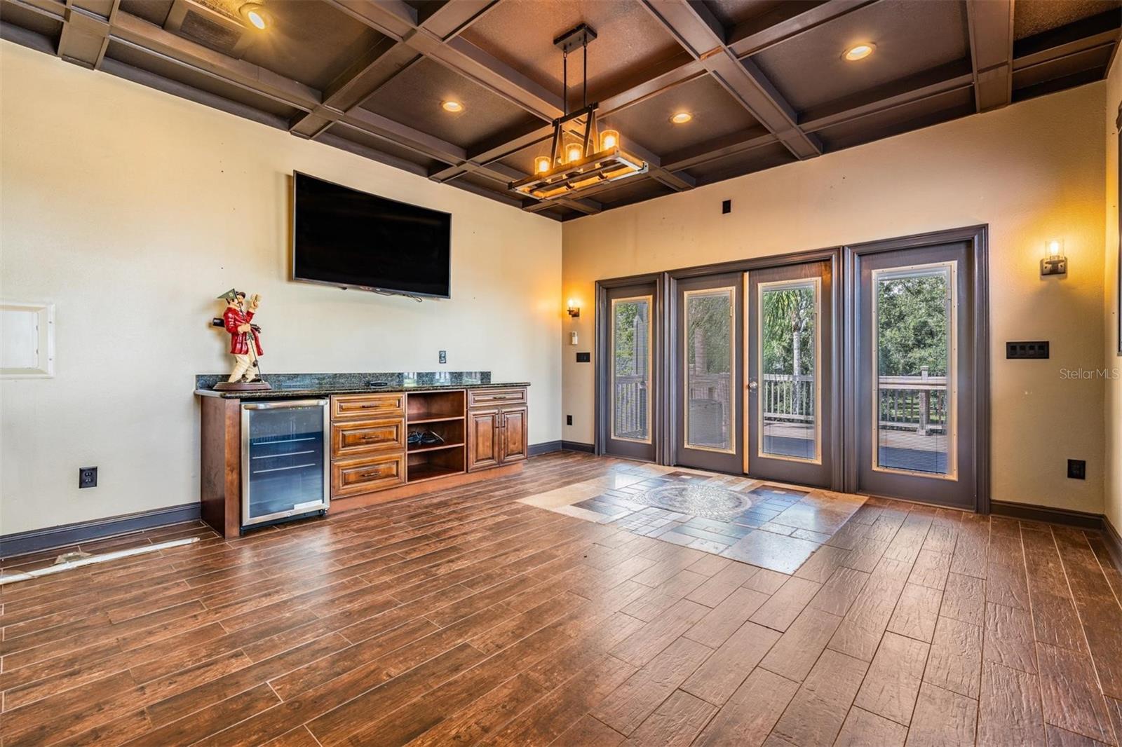 LAKE PADGETT ESTATES - Residential