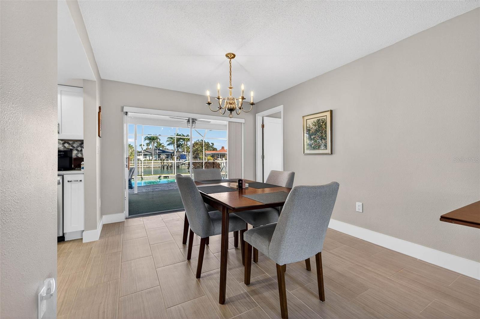 MAXIMO MOORINGS - Residential