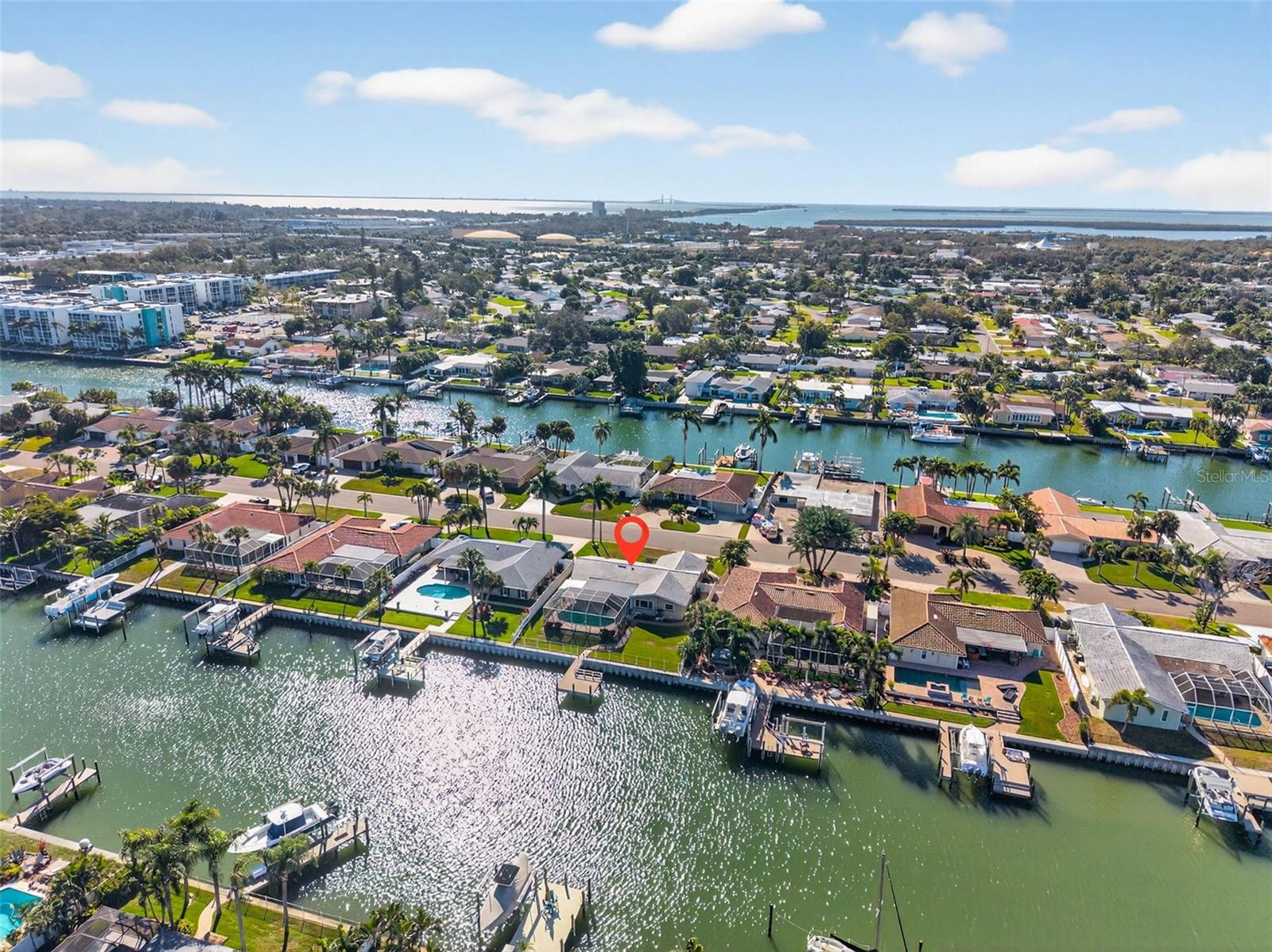 MAXIMO MOORINGS - Residential