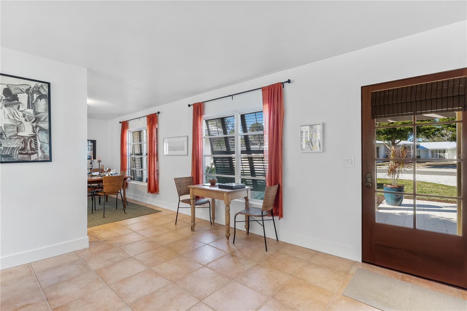 GOLDEN BEACH - Residential