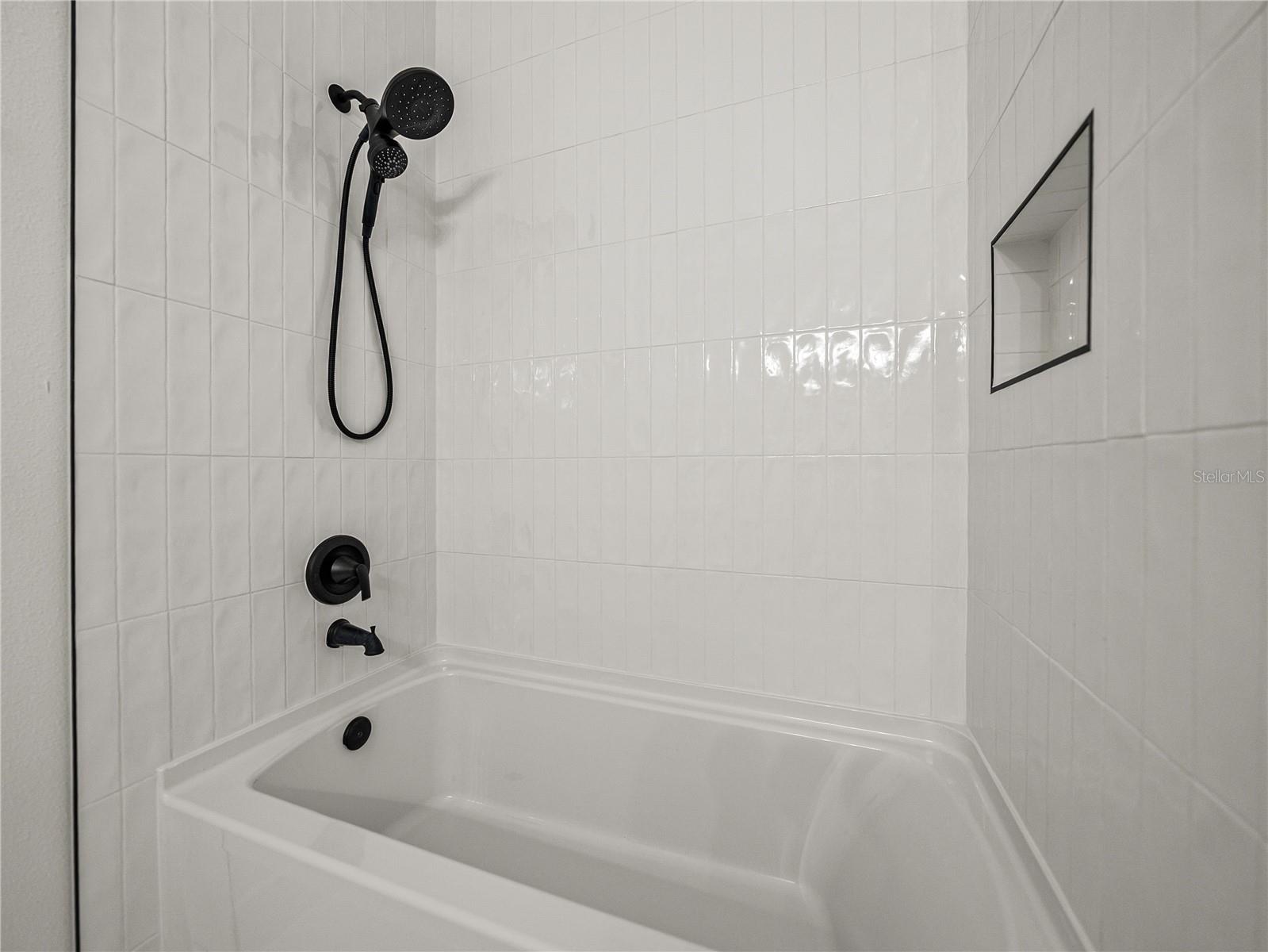GRANDEUR - Residential