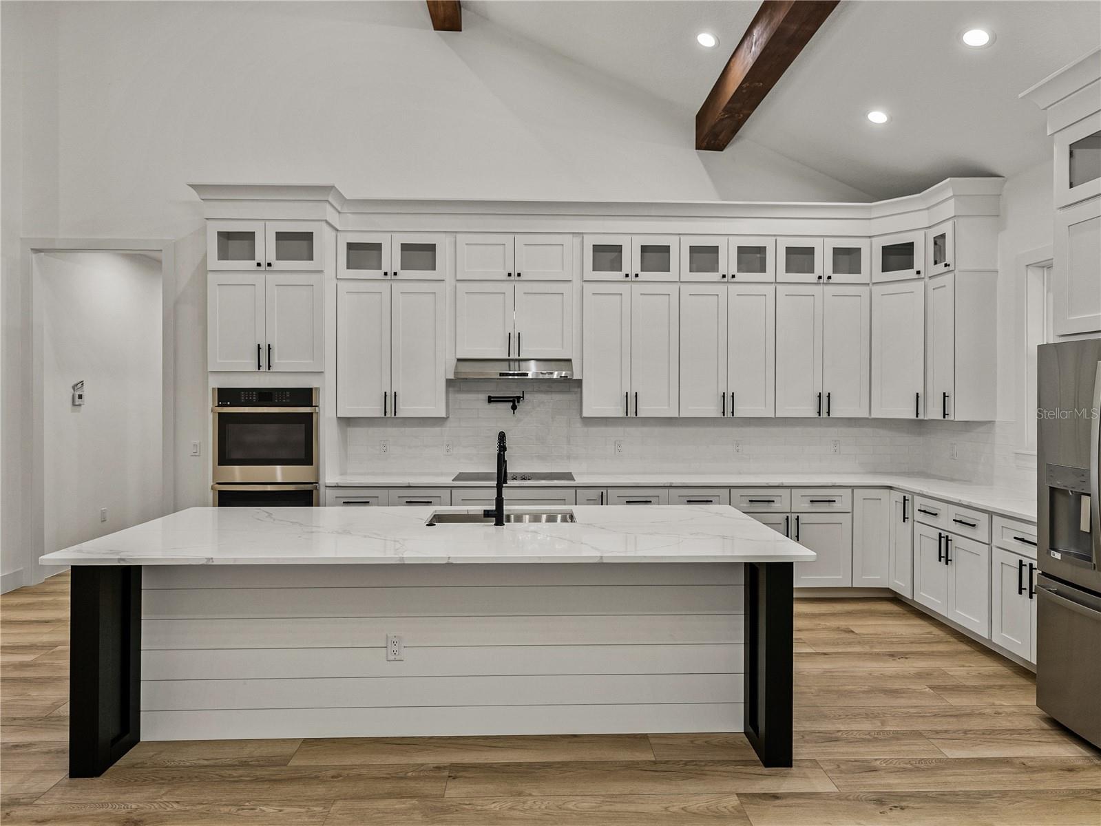 GRANDEUR - Residential