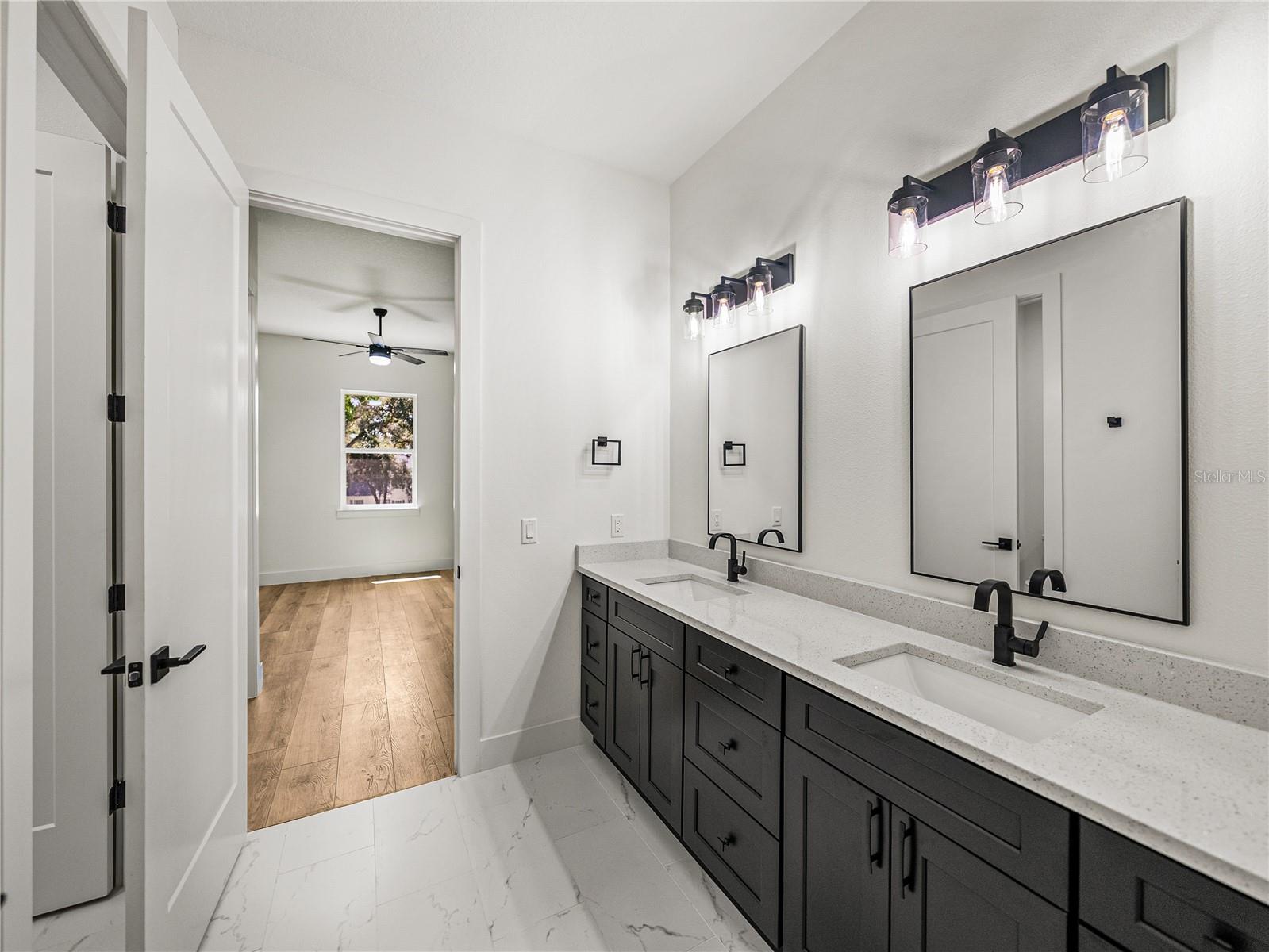 GRANDEUR - Residential
