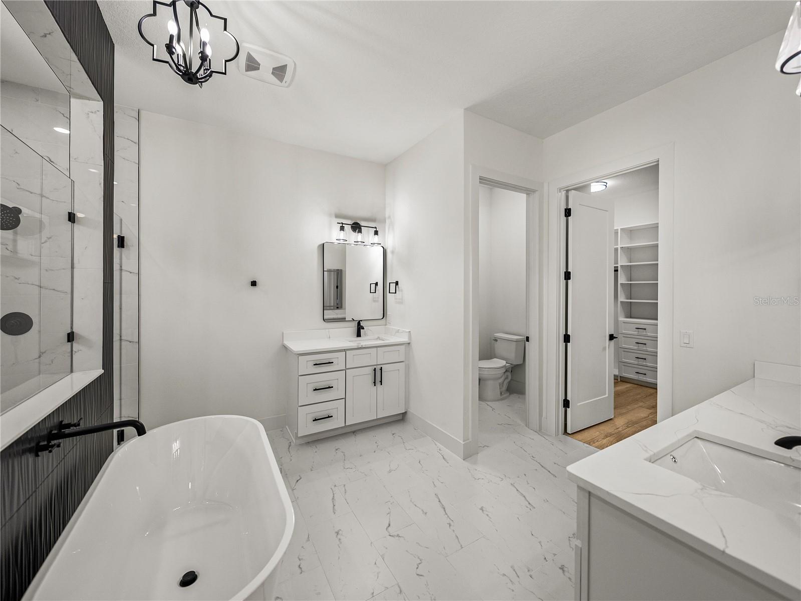 GRANDEUR - Residential