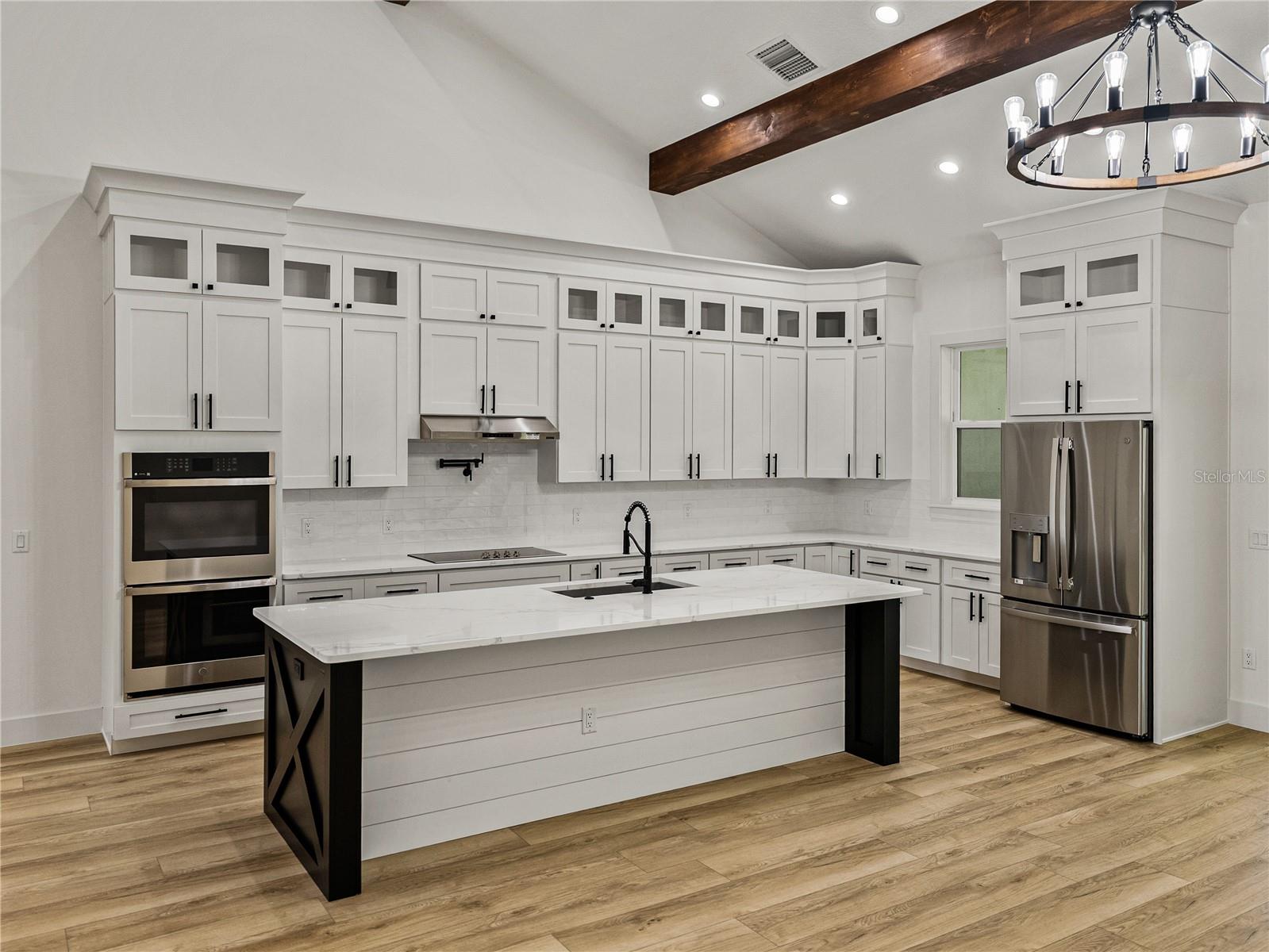 GRANDEUR - Residential