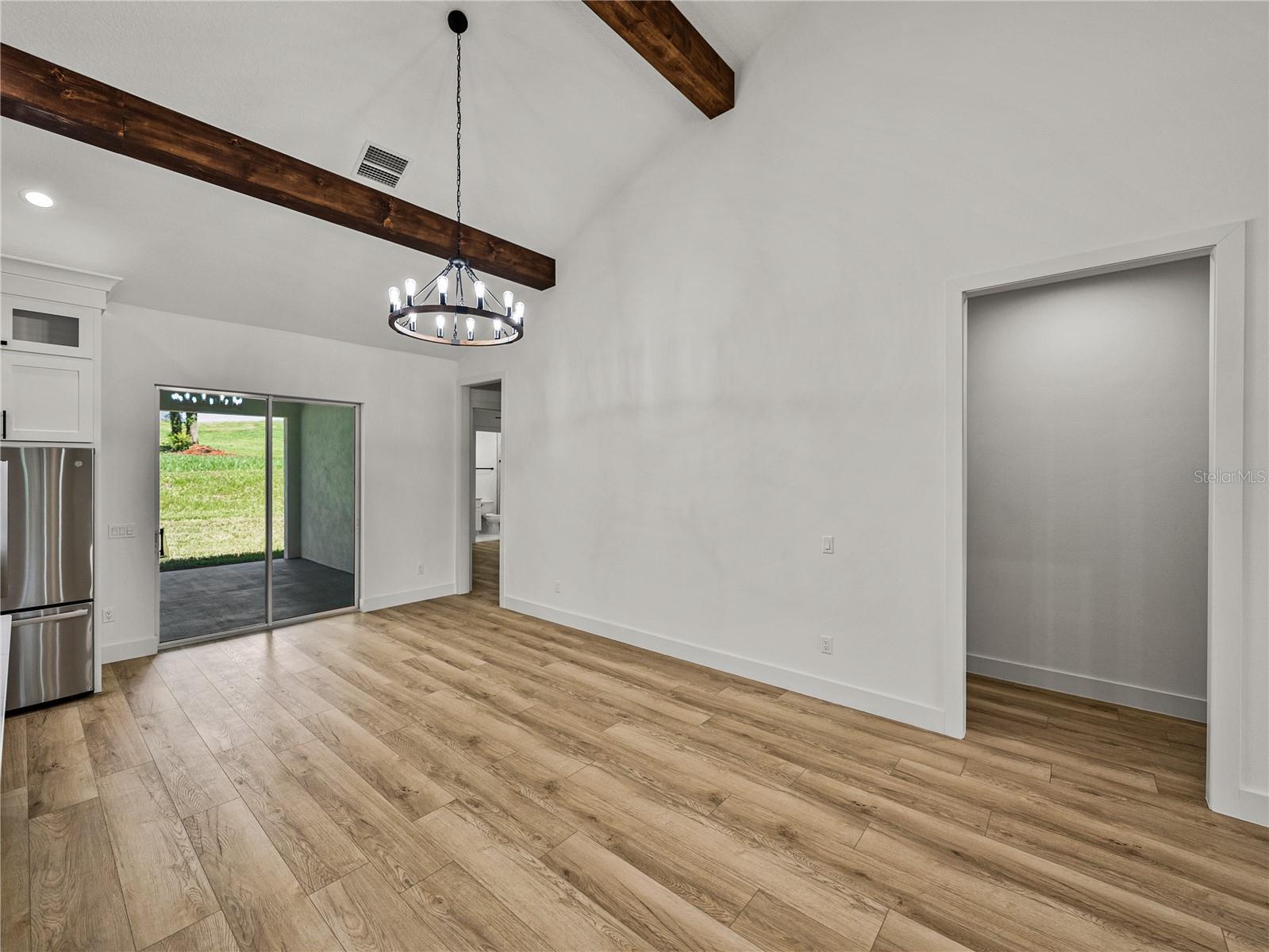 GRANDEUR - Residential