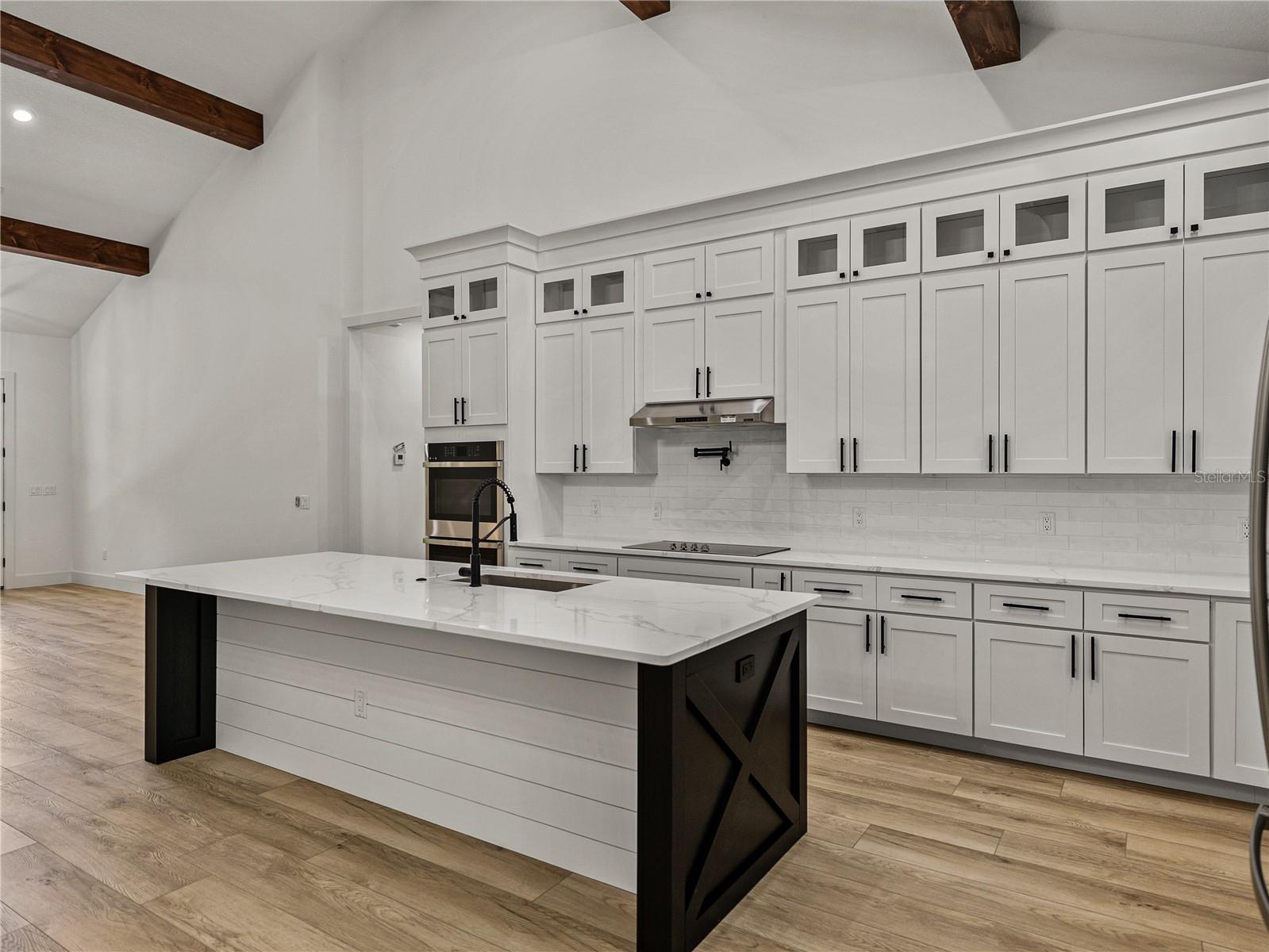 GRANDEUR - Residential