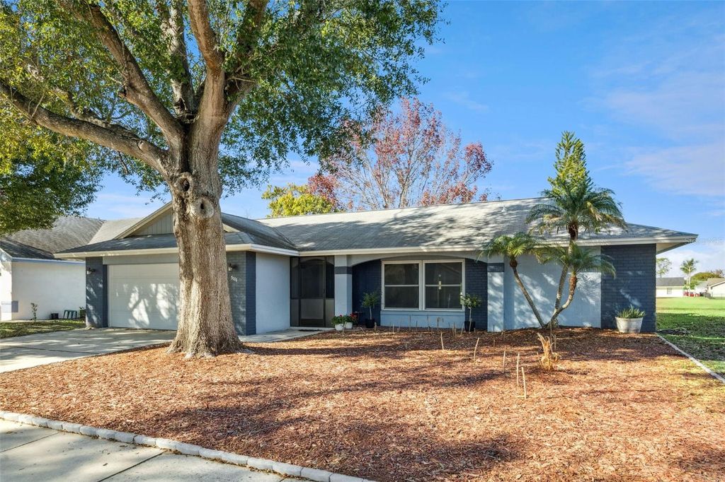 Photo of 5111 Dorrington Lane, Orlando, FL 32821 (MLS # O6378291)