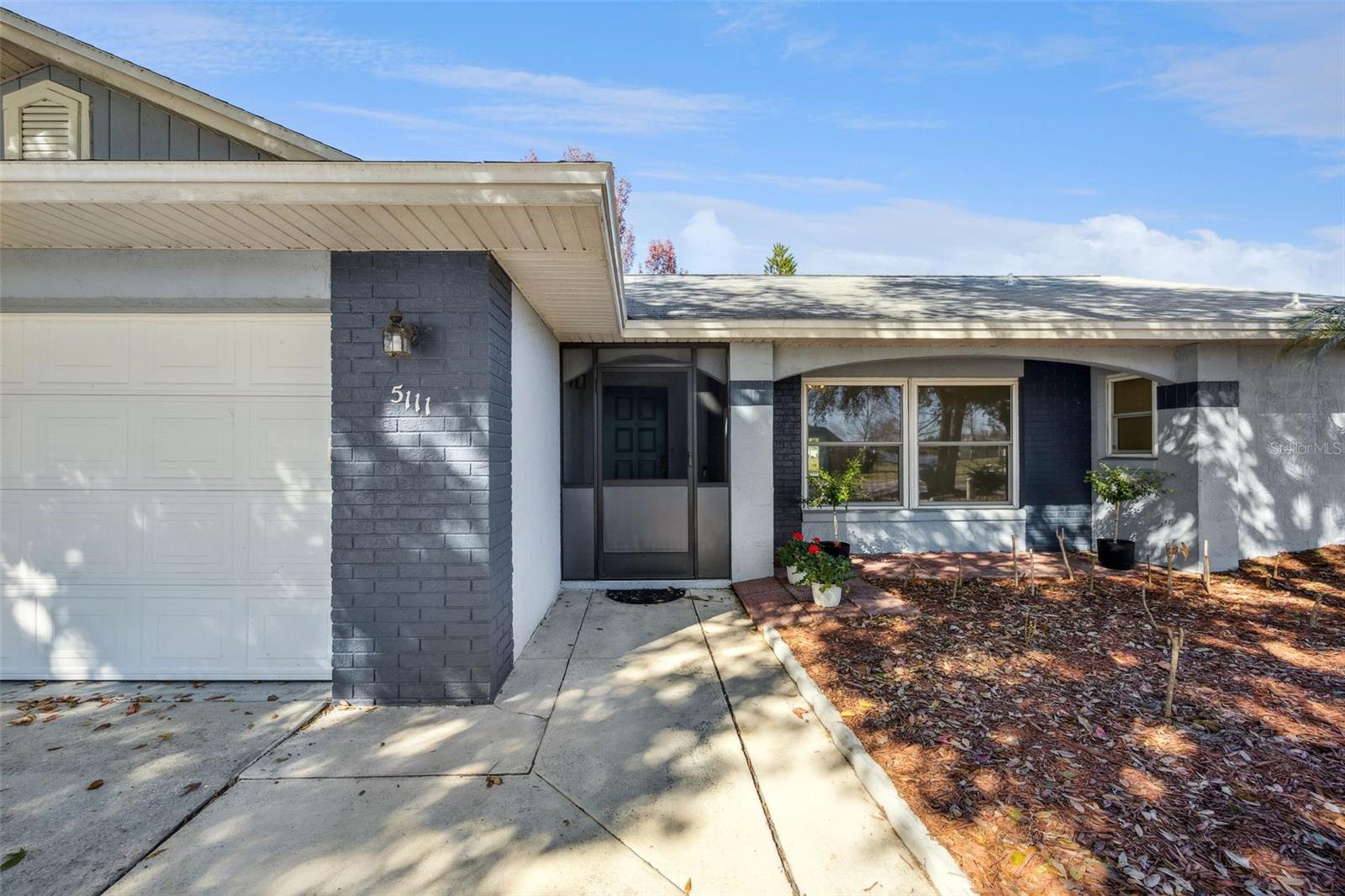 5111 DORRINGTON LANE