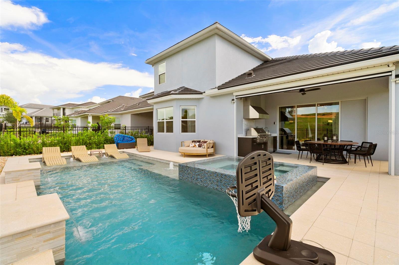 BELLA COLLINA WEST SUB - Residential