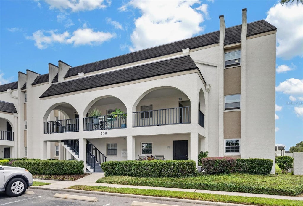 Photo of 709 Russell Lane #C221, Brandon, FL 33510 (MLS # TB8555199)