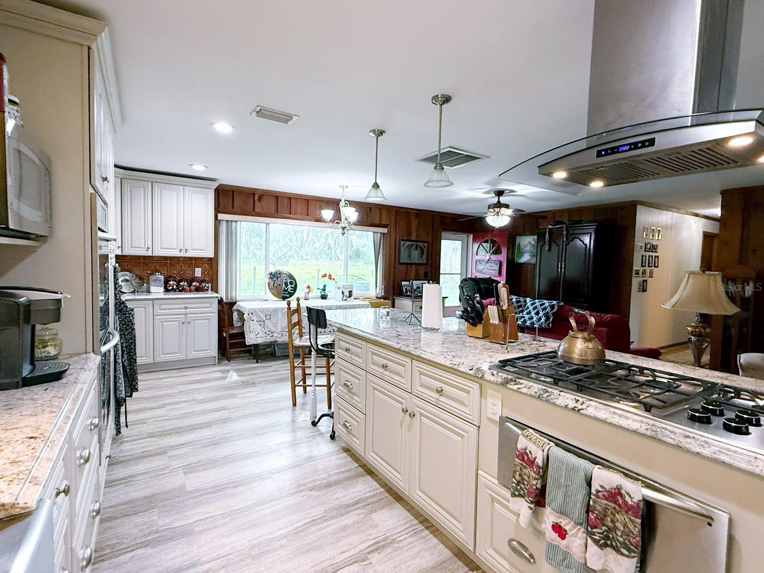 BUSHNELL - Residential