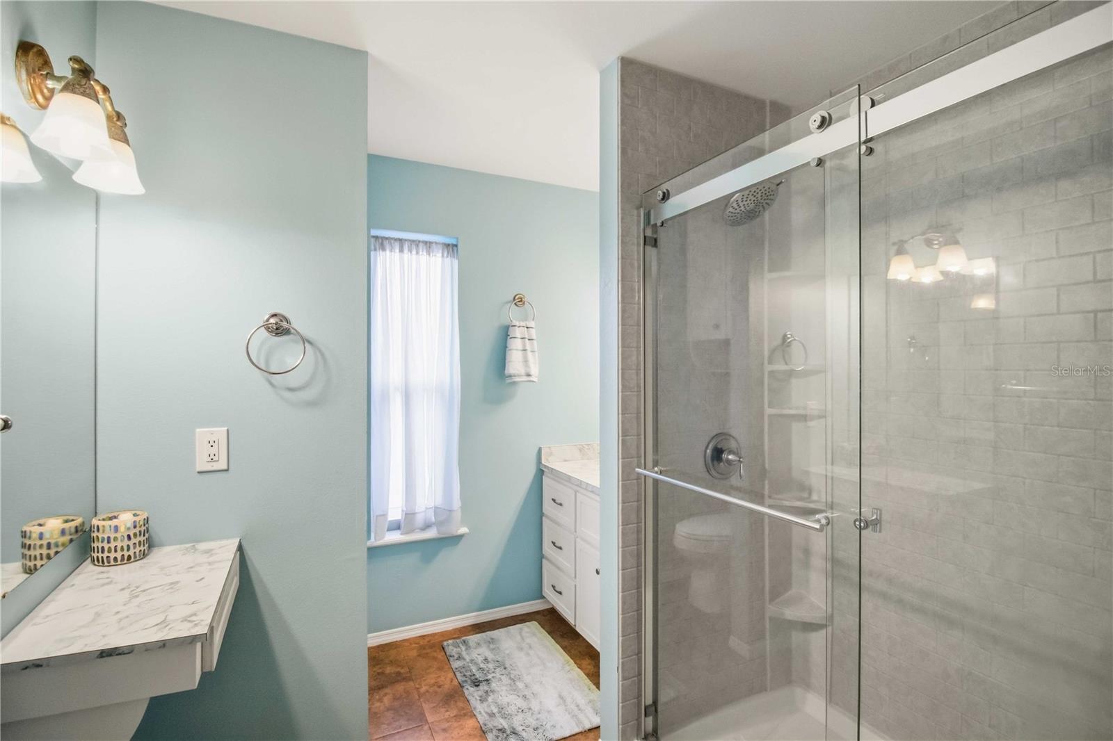 WOODLAWN LAKES SECOND ADD - Residential