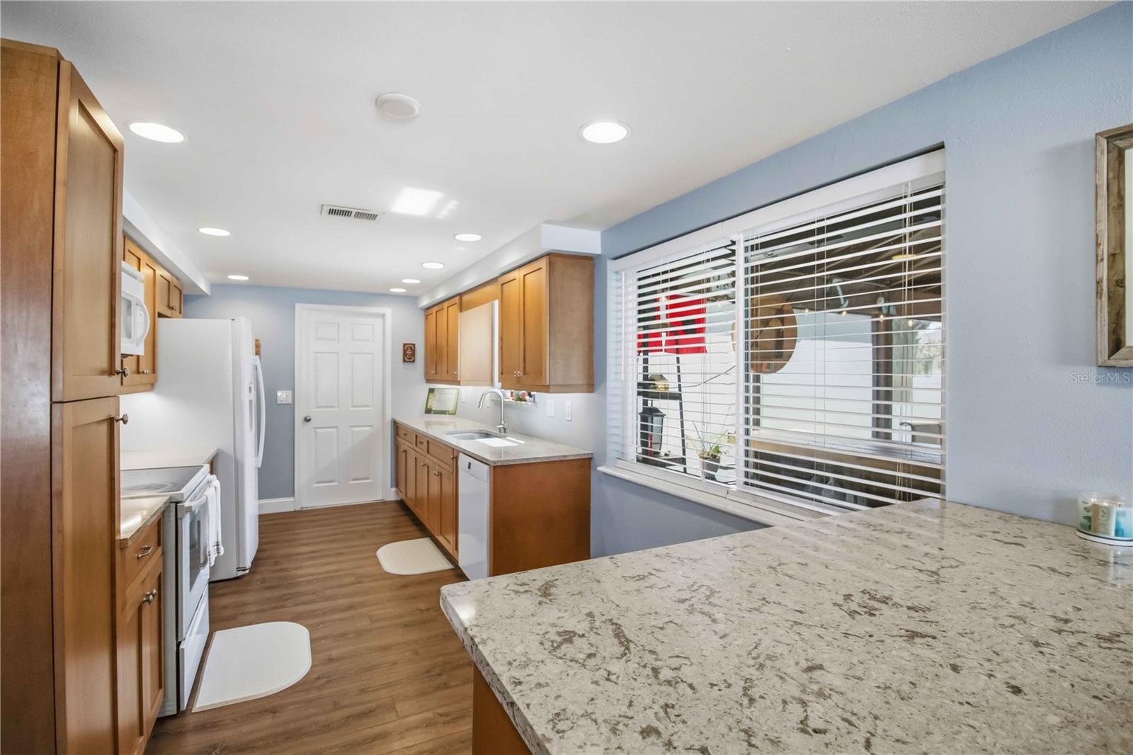 WOODLAWN LAKES SECOND ADD - Residential