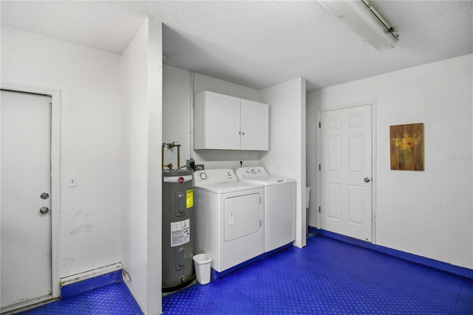 WOODLAWN LAKES SECOND ADD - Residential