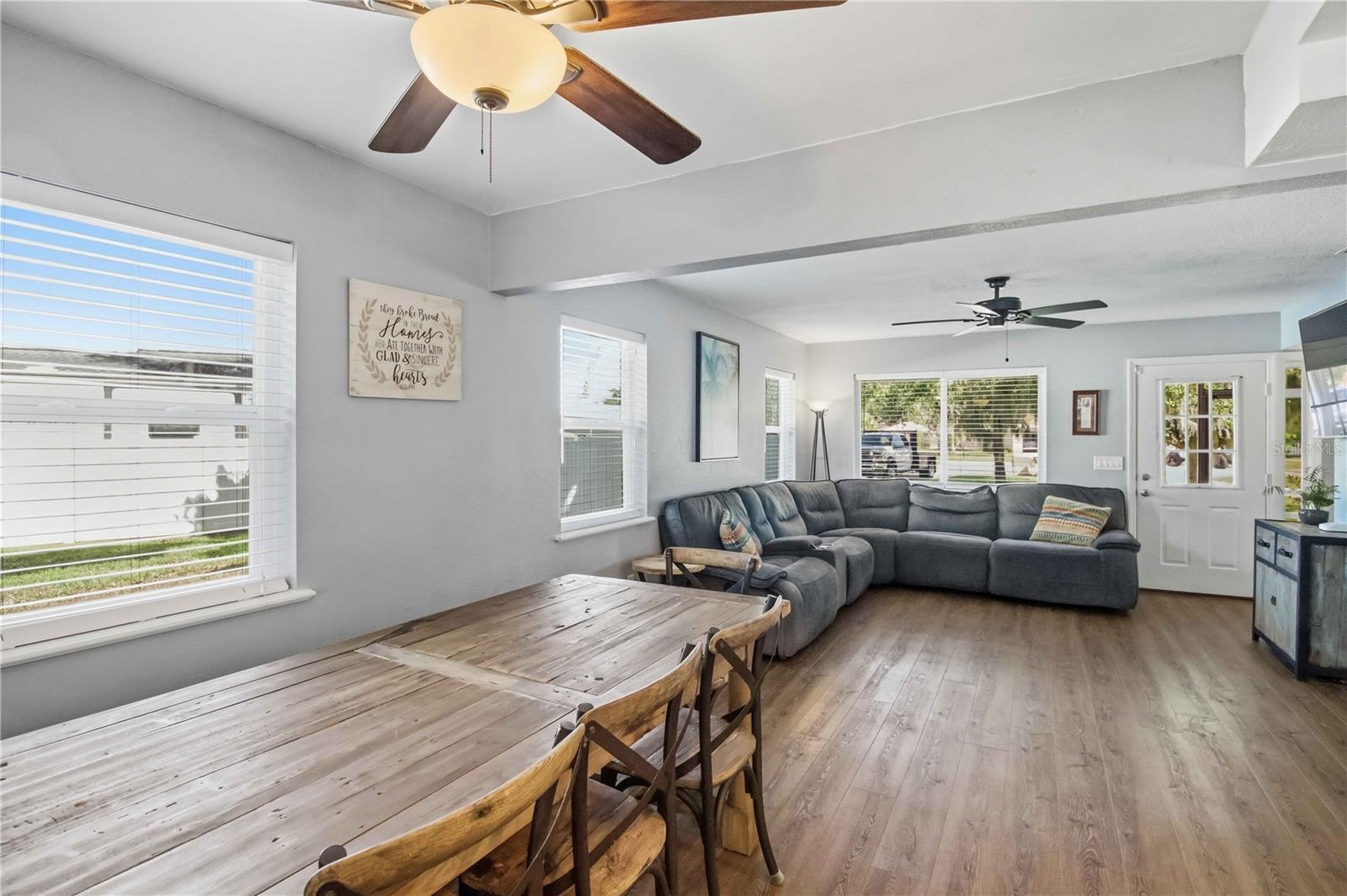 WOODLAWN LAKES SECOND ADD - Residential