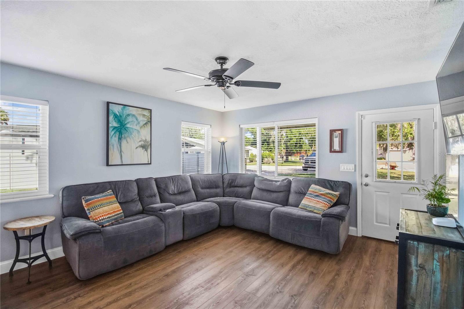 WOODLAWN LAKES SECOND ADD - Residential