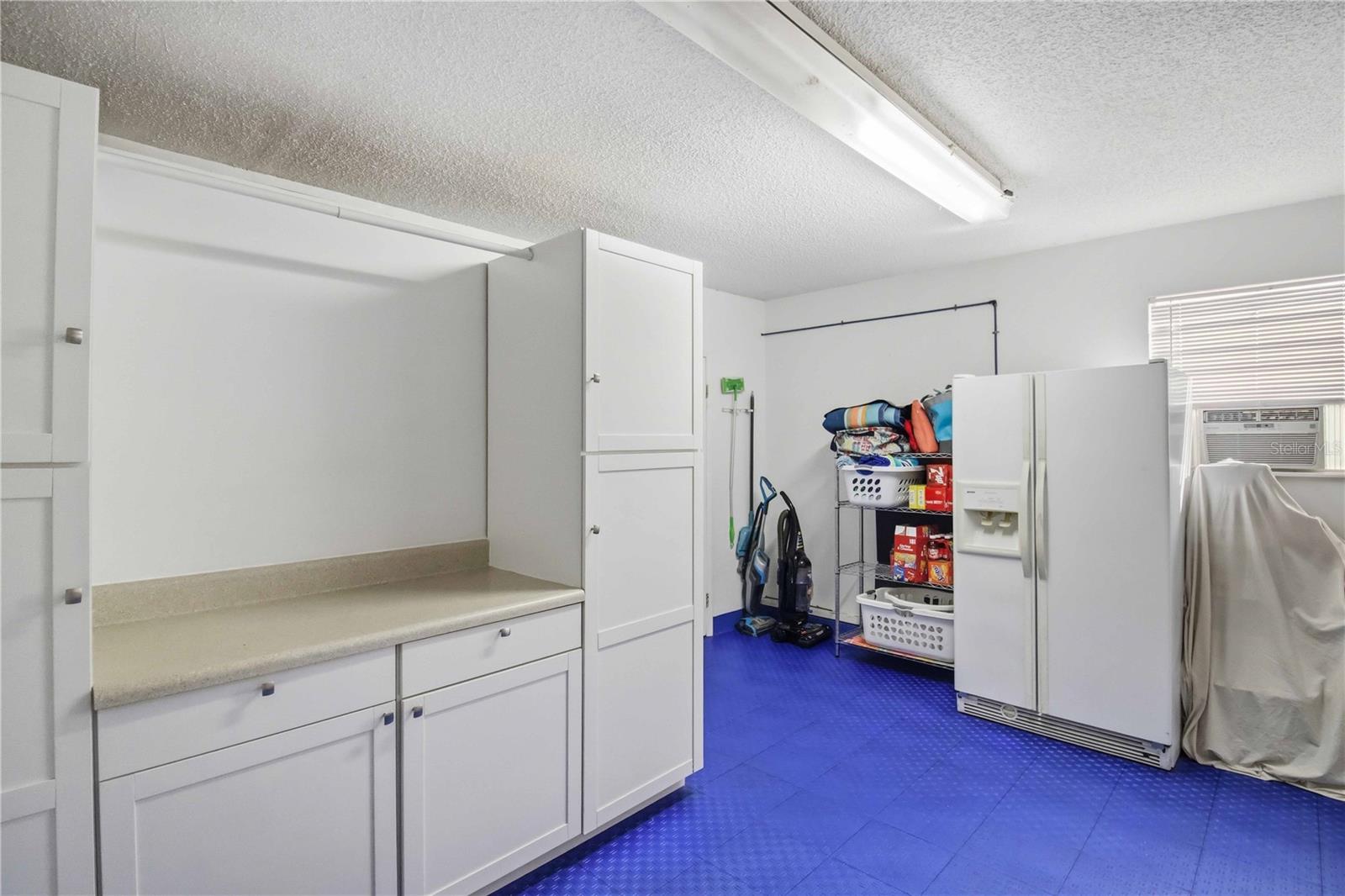 WOODLAWN LAKES SECOND ADD - Residential