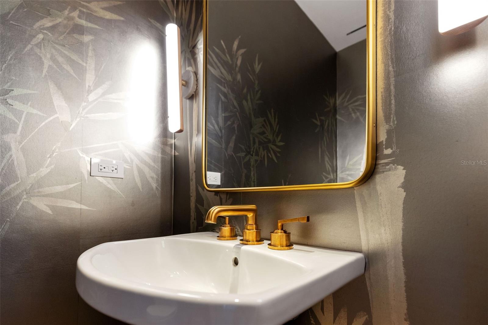 WATER STREET CONDOMINIUM - Residential