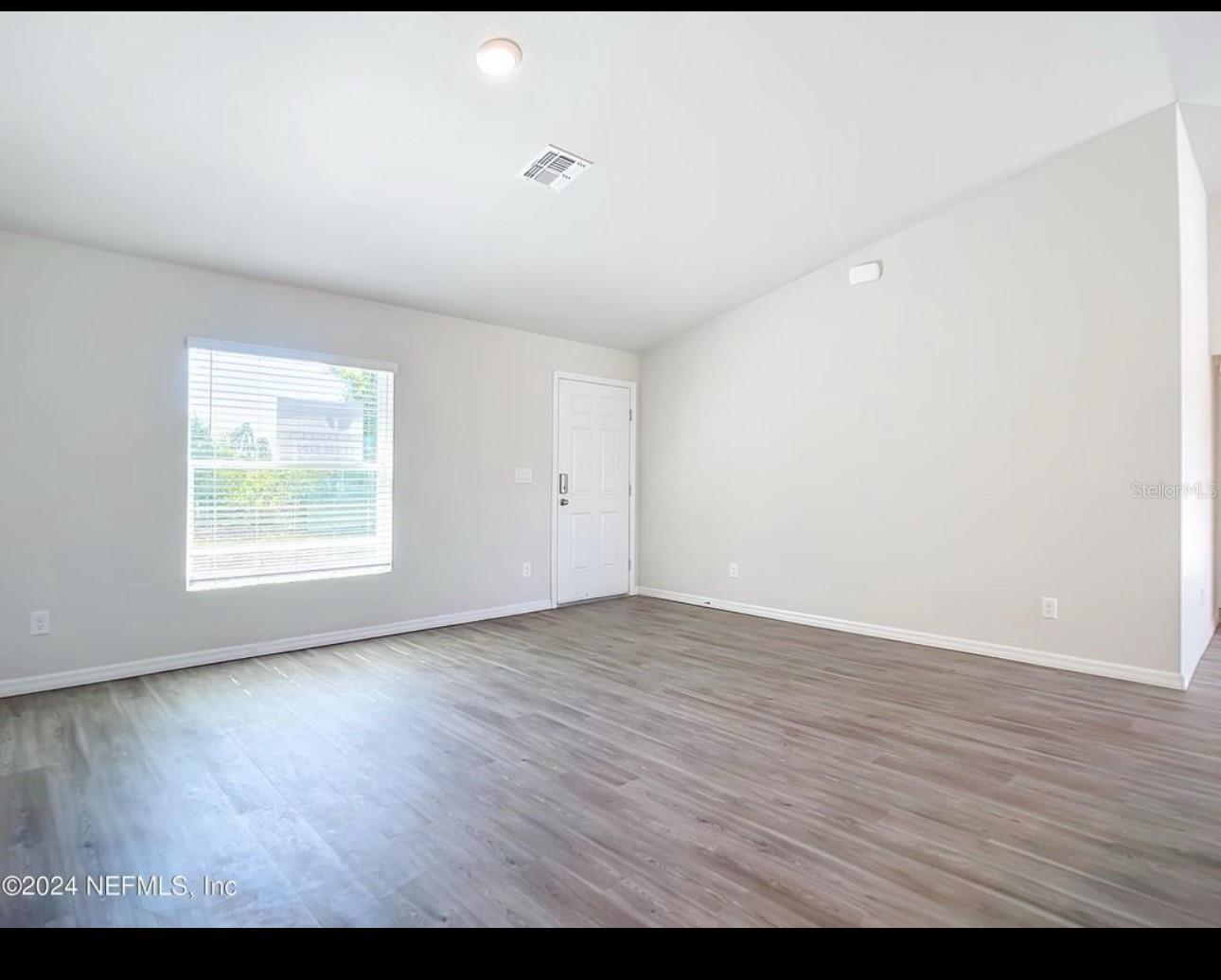 MARION OAKS - Residential