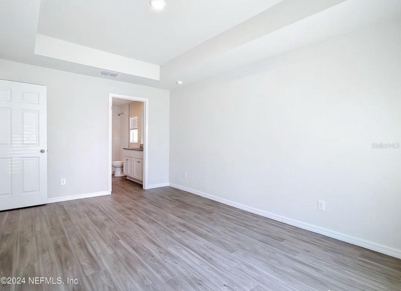 MARION OAKS - Residential