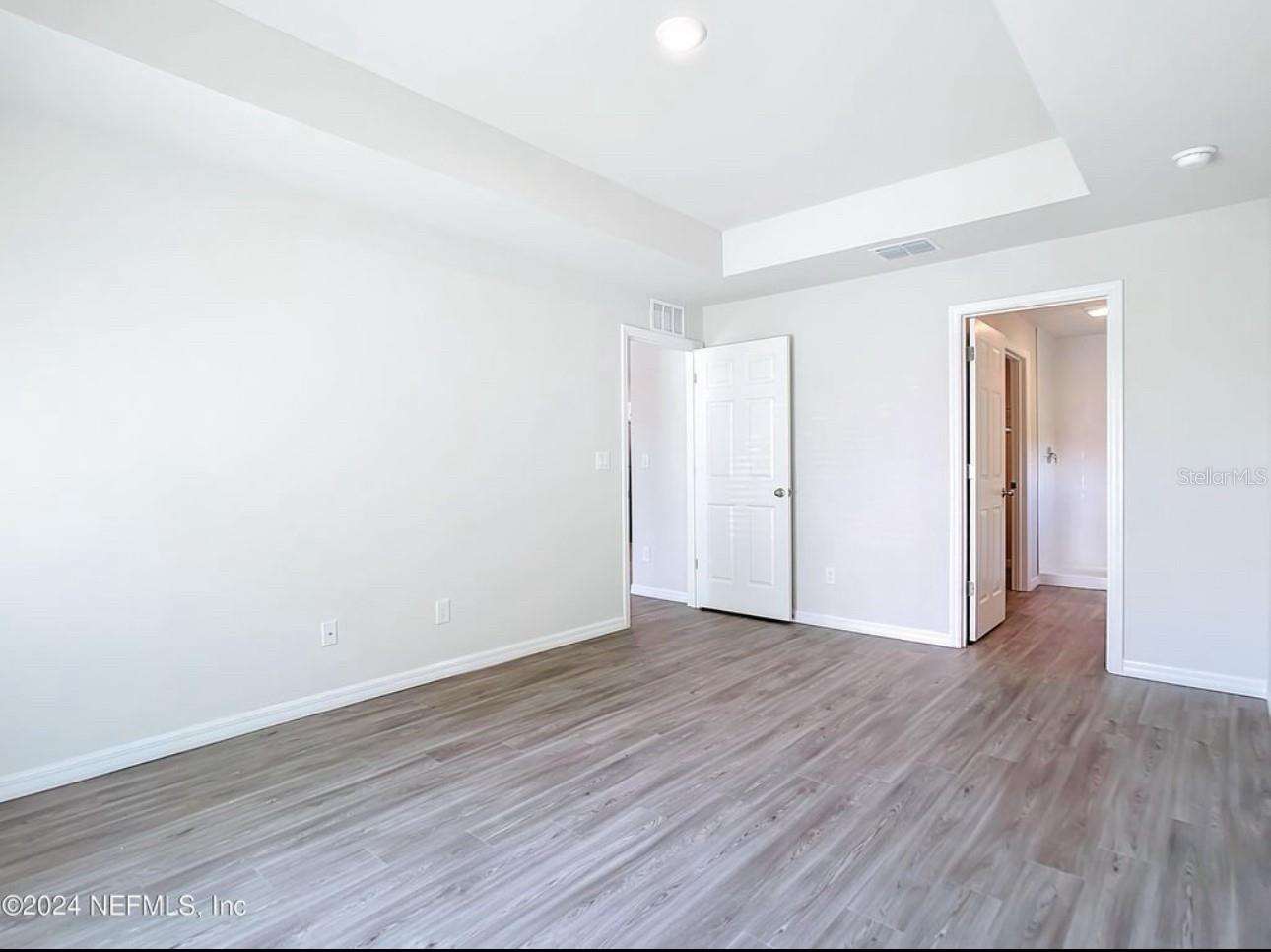 MARION OAKS - Residential