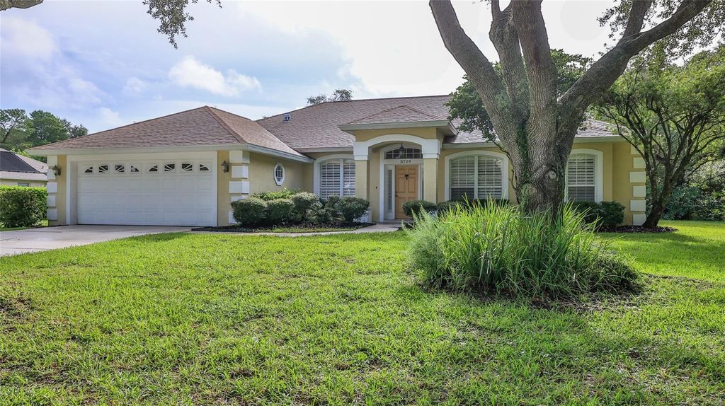 Photo of 3709 Donegal Circle, Ormond Beach, FL 32174 (MLS # V4938499)
