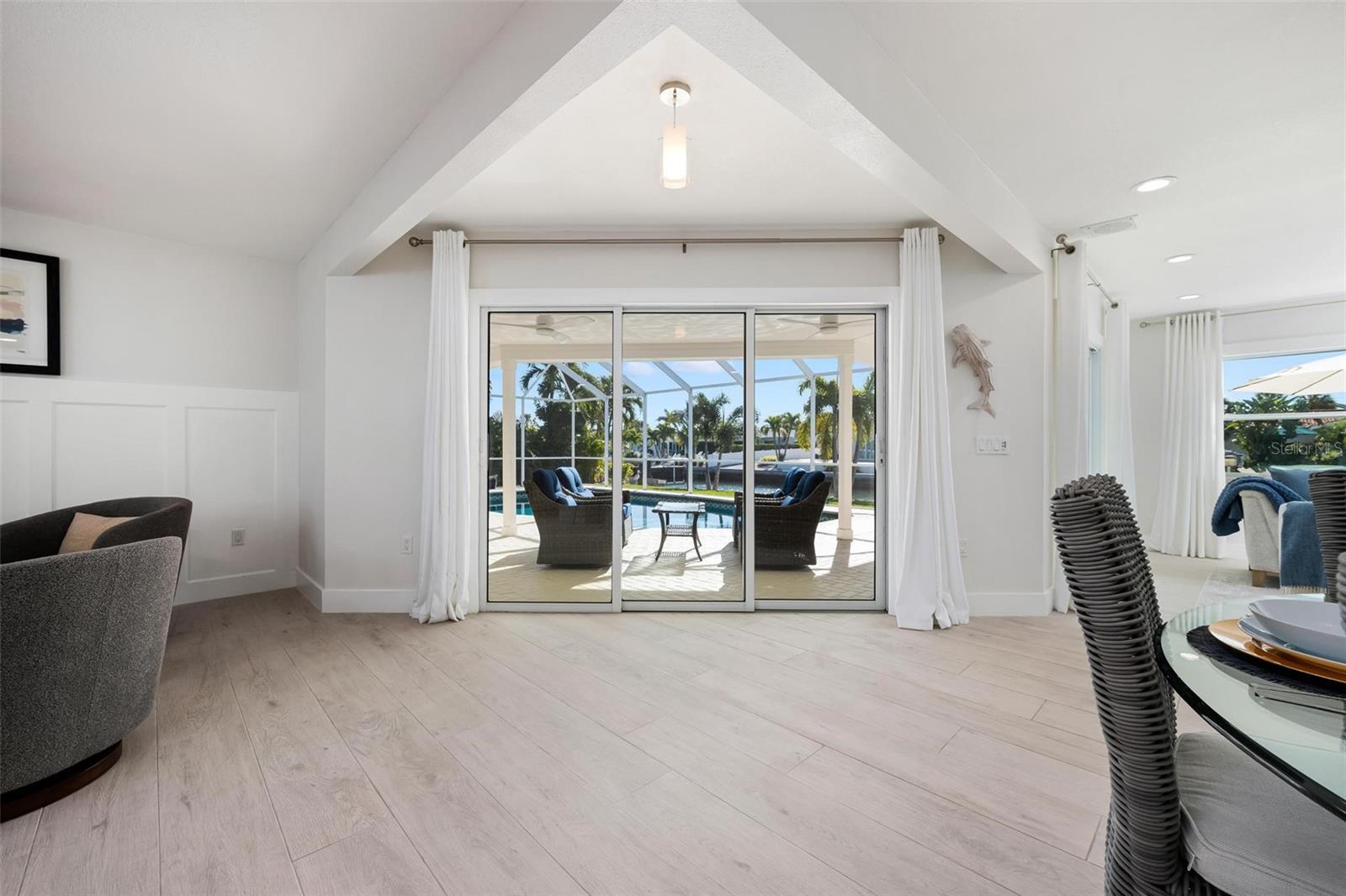 KEY ROYALE 13TH ADD - Residential