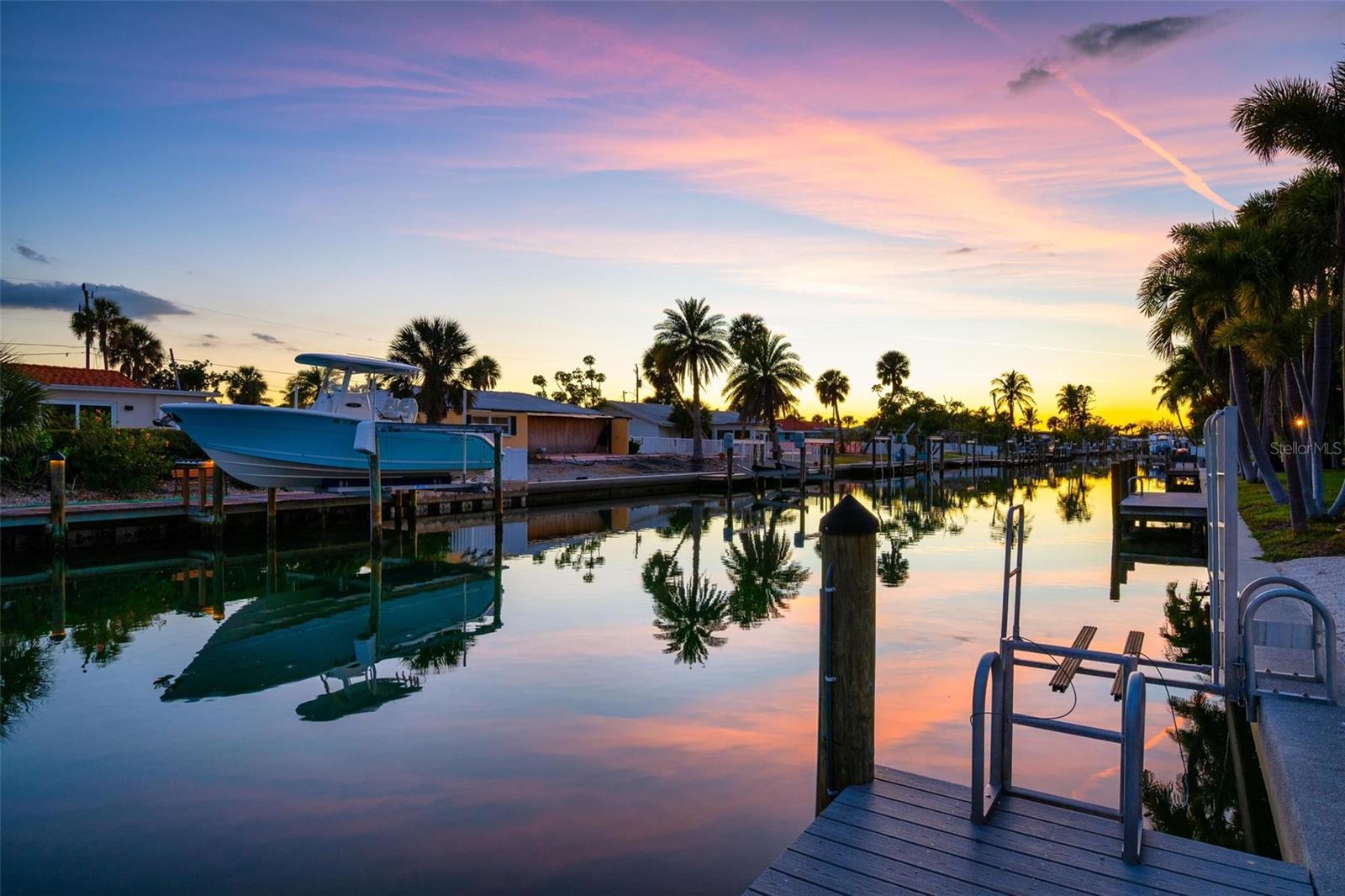 KEY ROYALE 13TH ADD - Residential