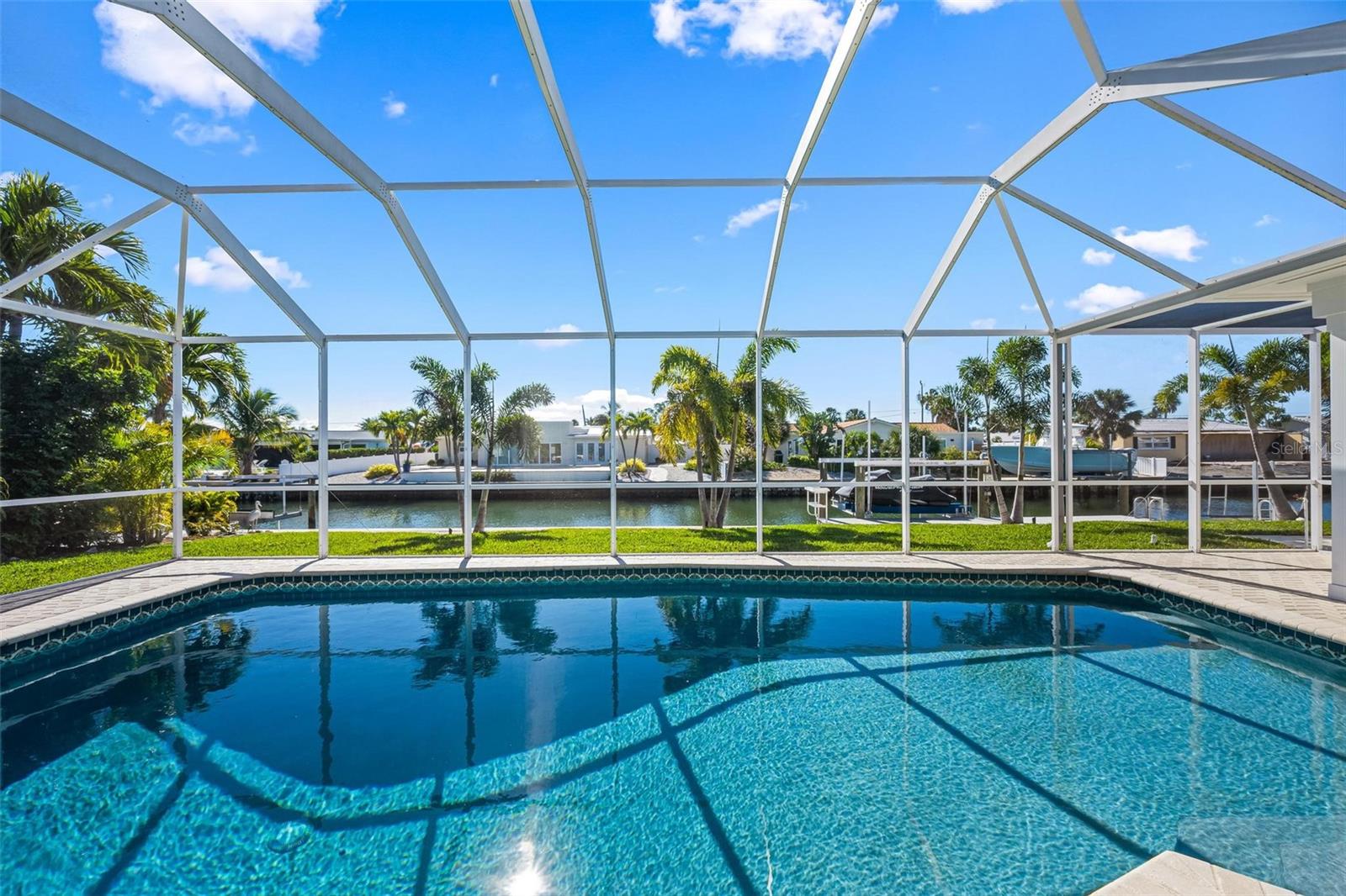 KEY ROYALE 13TH ADD - Residential