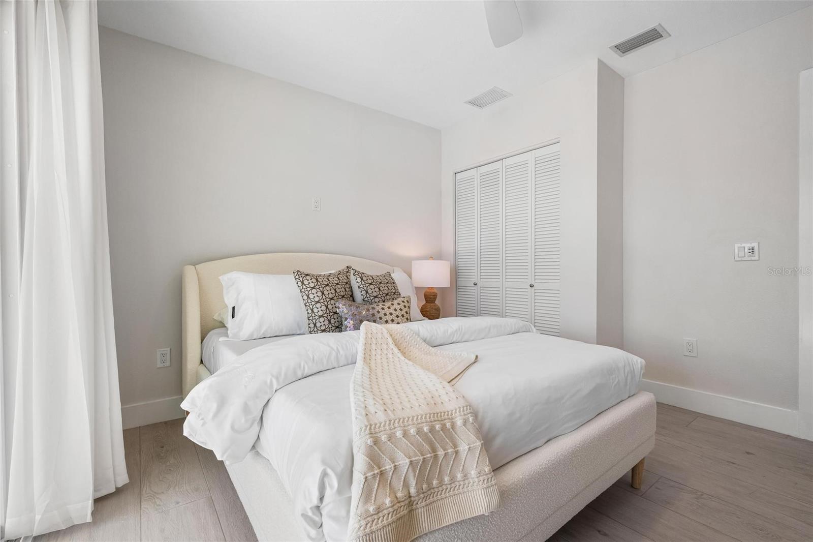 KEY ROYALE 13TH ADD - Residential