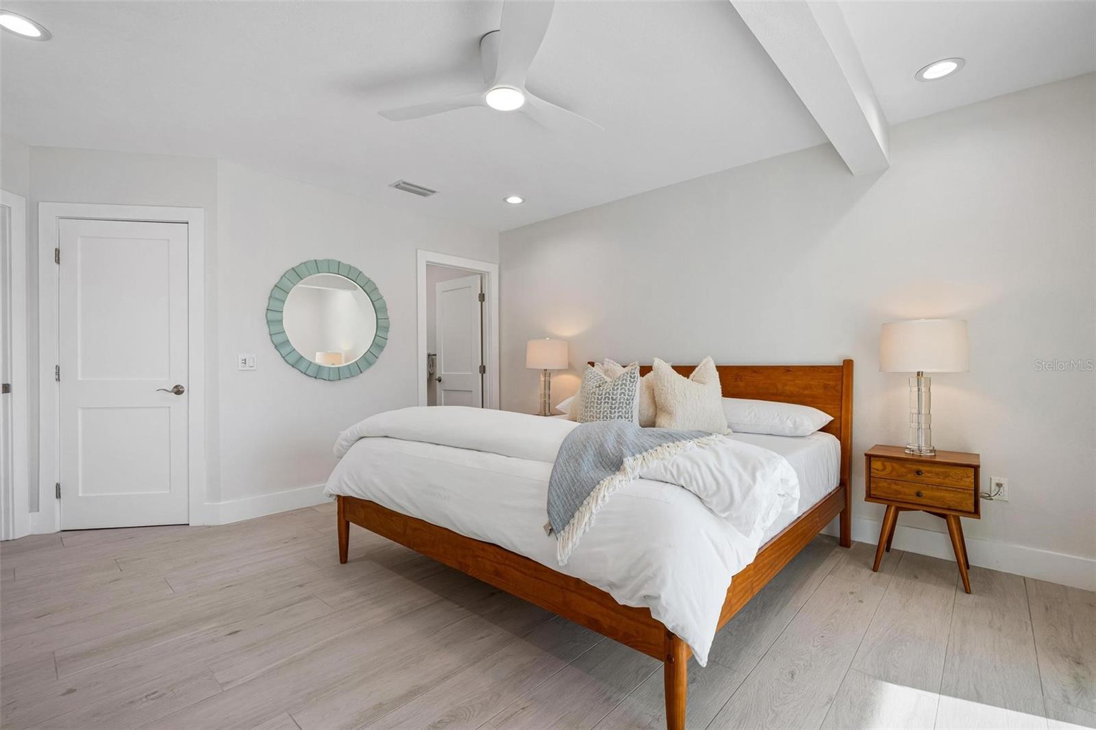 KEY ROYALE 13TH ADD - Residential