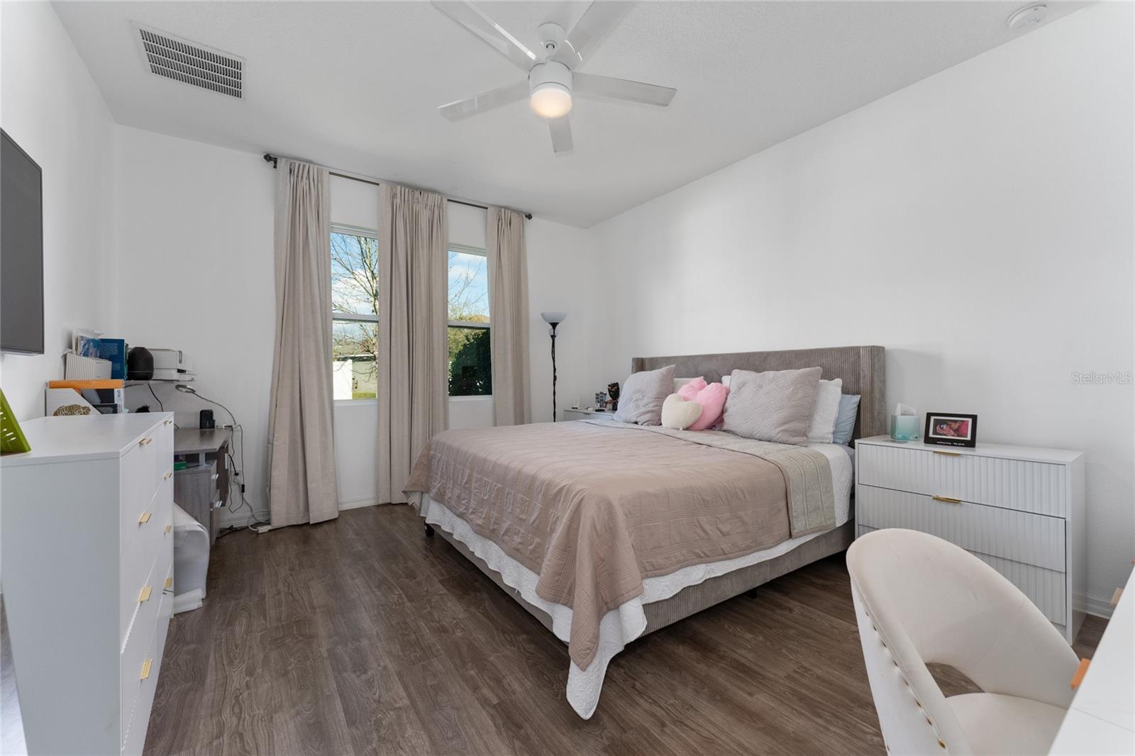 EAGLE BAY PH 4 - Residential