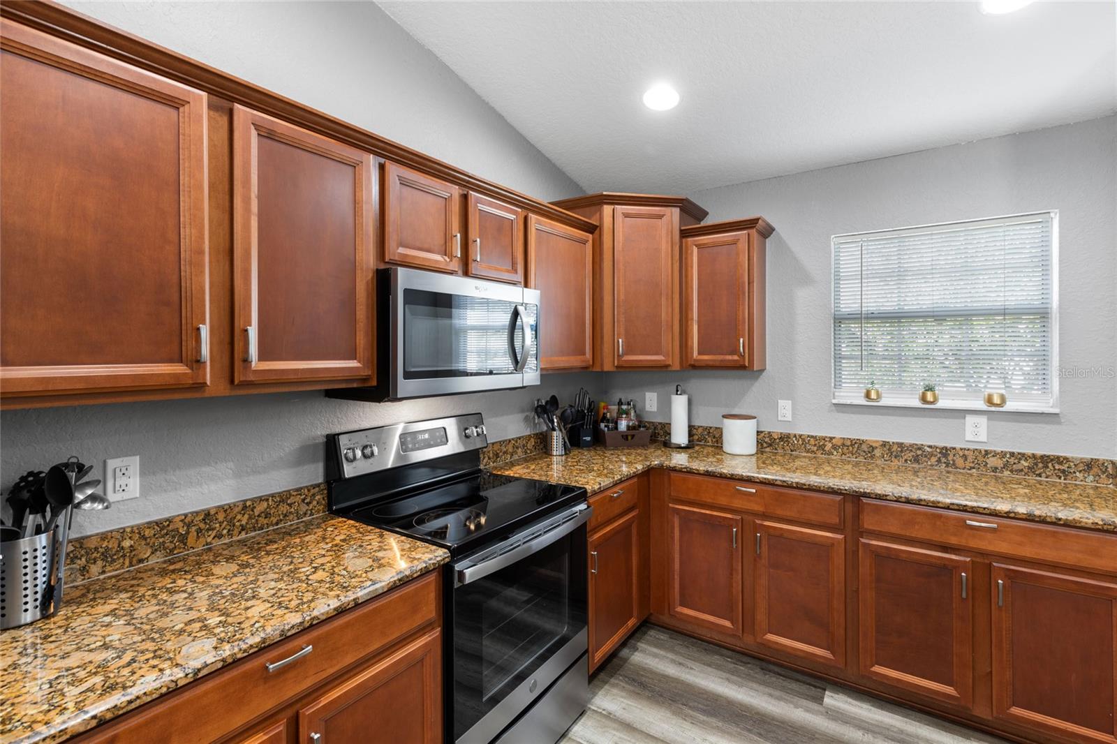 VILLAGES OF PARKWOOD - Residential