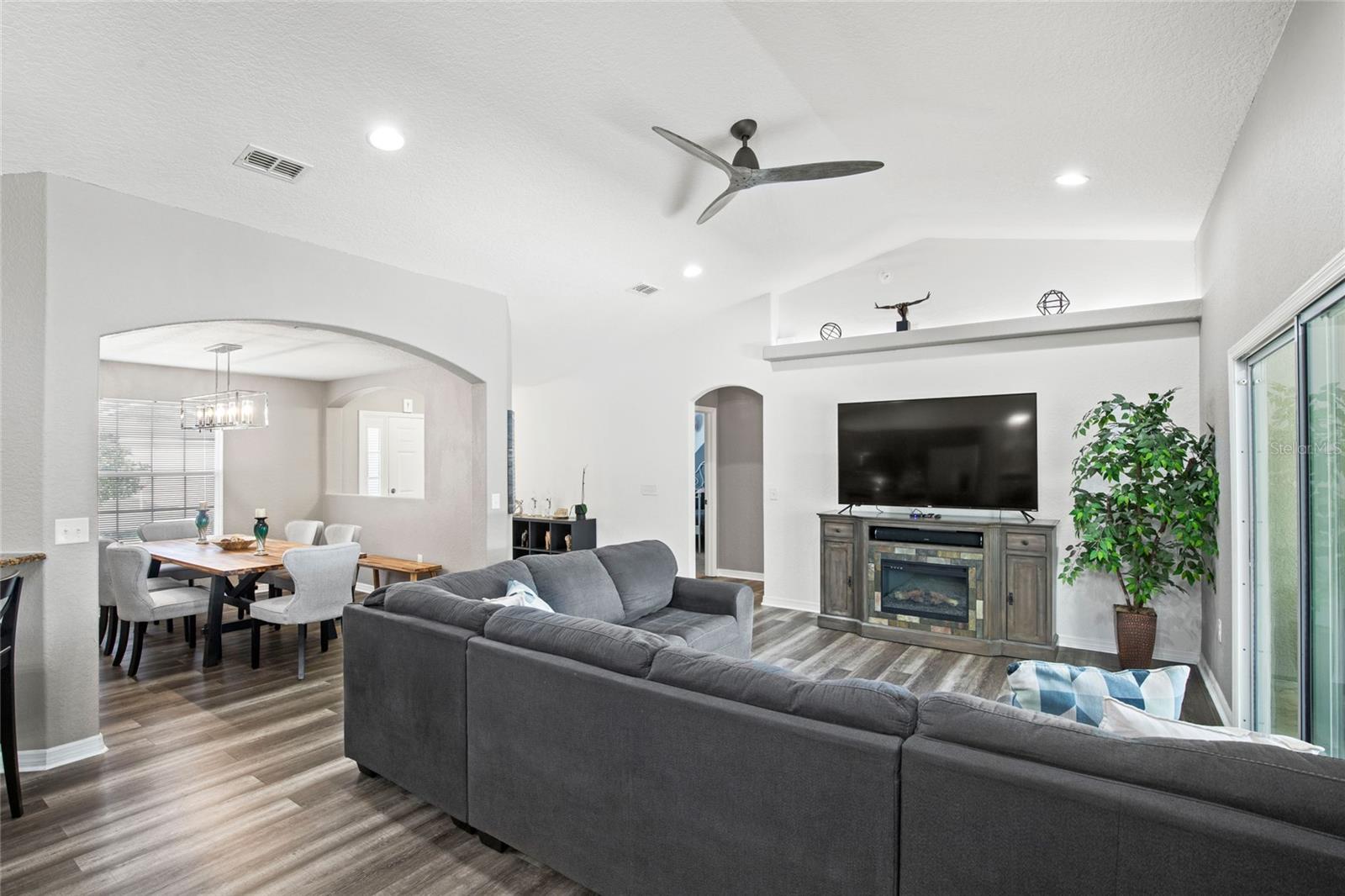 VILLAGES OF PARKWOOD - Residential